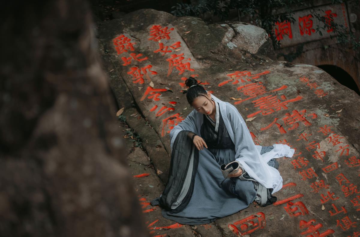 青山 – 摄影：弓长歌 – 模特：叶初婳-艺语图