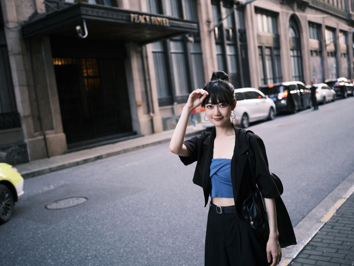 外滩一日游 – 摄影：tiandi – 模特：小飞鸟同学-艺语图