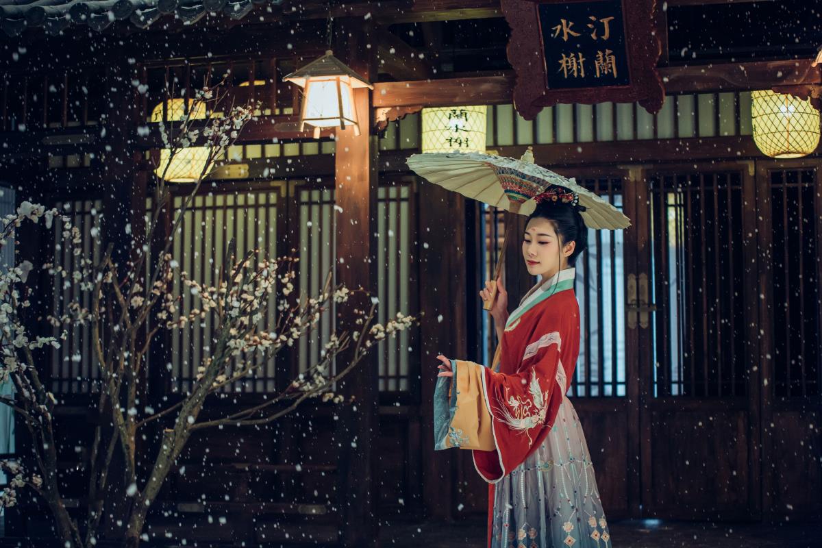 帘卷西风 – 摄影：井月 – 模特：木哥-艺语图