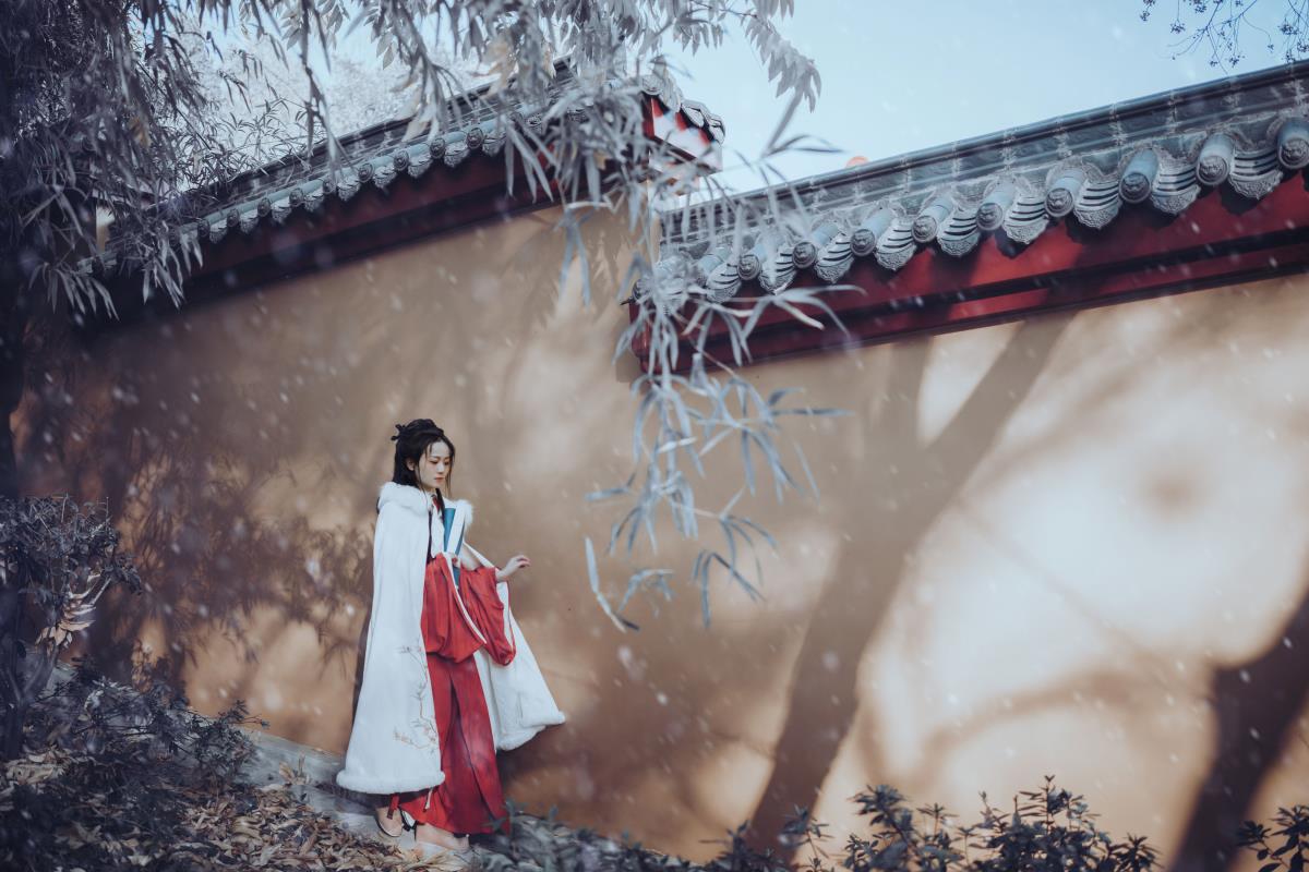 图片[1]-暮雪 – 摄影：随遇 – 模特：嬛嬛-艺语图