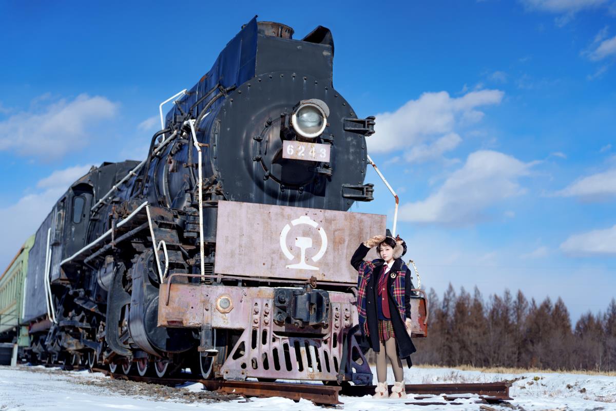 雪国列车 – 摄影：西瓜呆毛汪 – 模特：Disexi思宁-艺语图