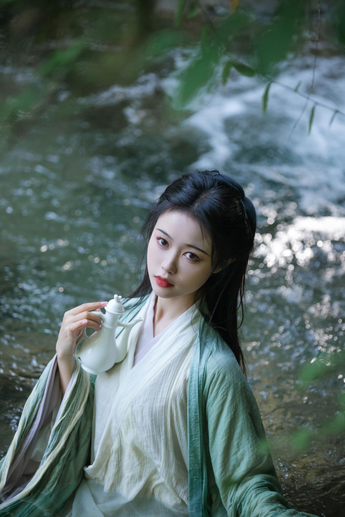 青山 - 摄影：孙淼淼_淼淼淼淼 - 模特：梨一依-艺语图