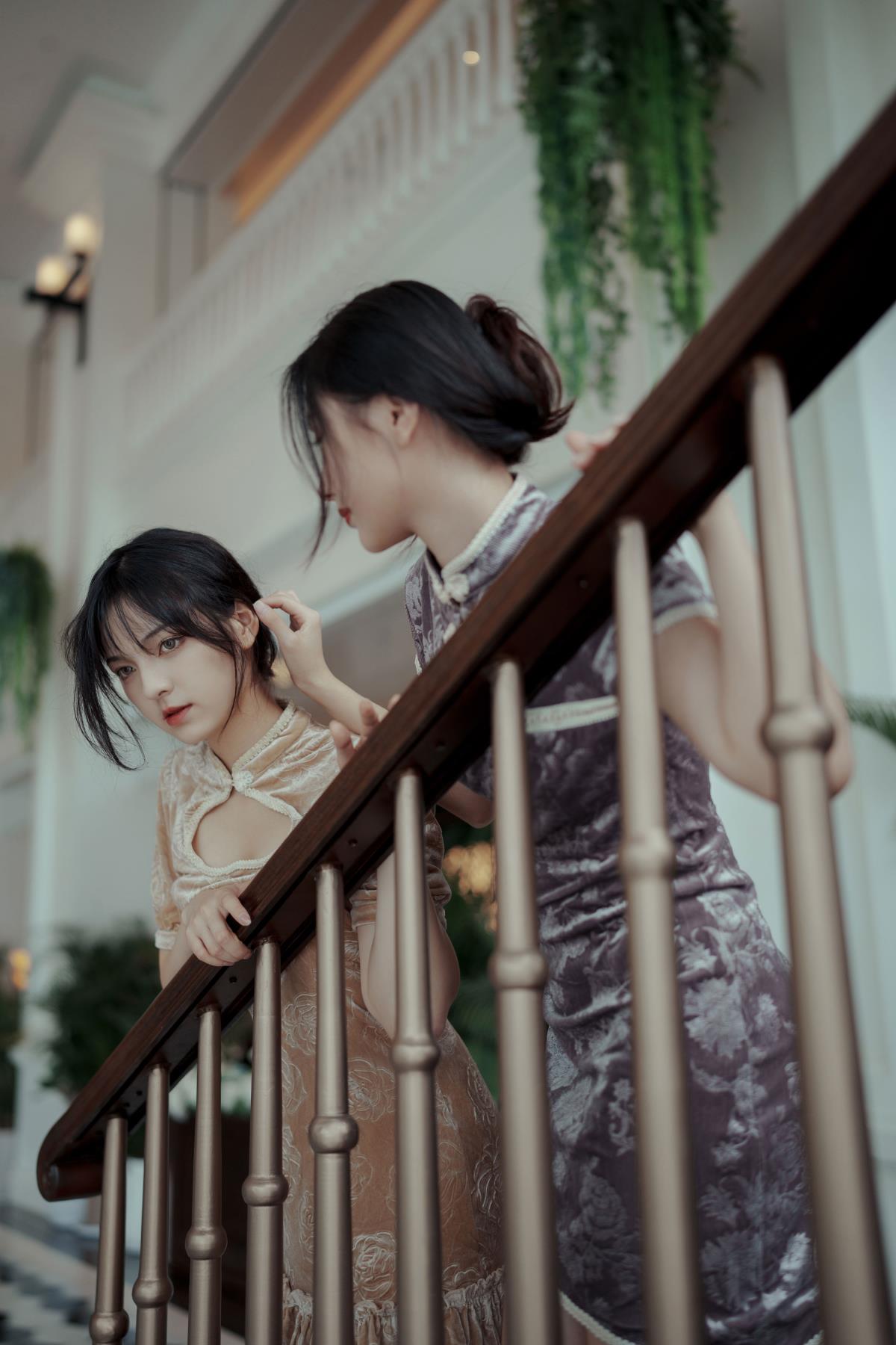 旗袍姐妹花 – 摄影：胡渣 – 模特：冯玉憬-艺语图