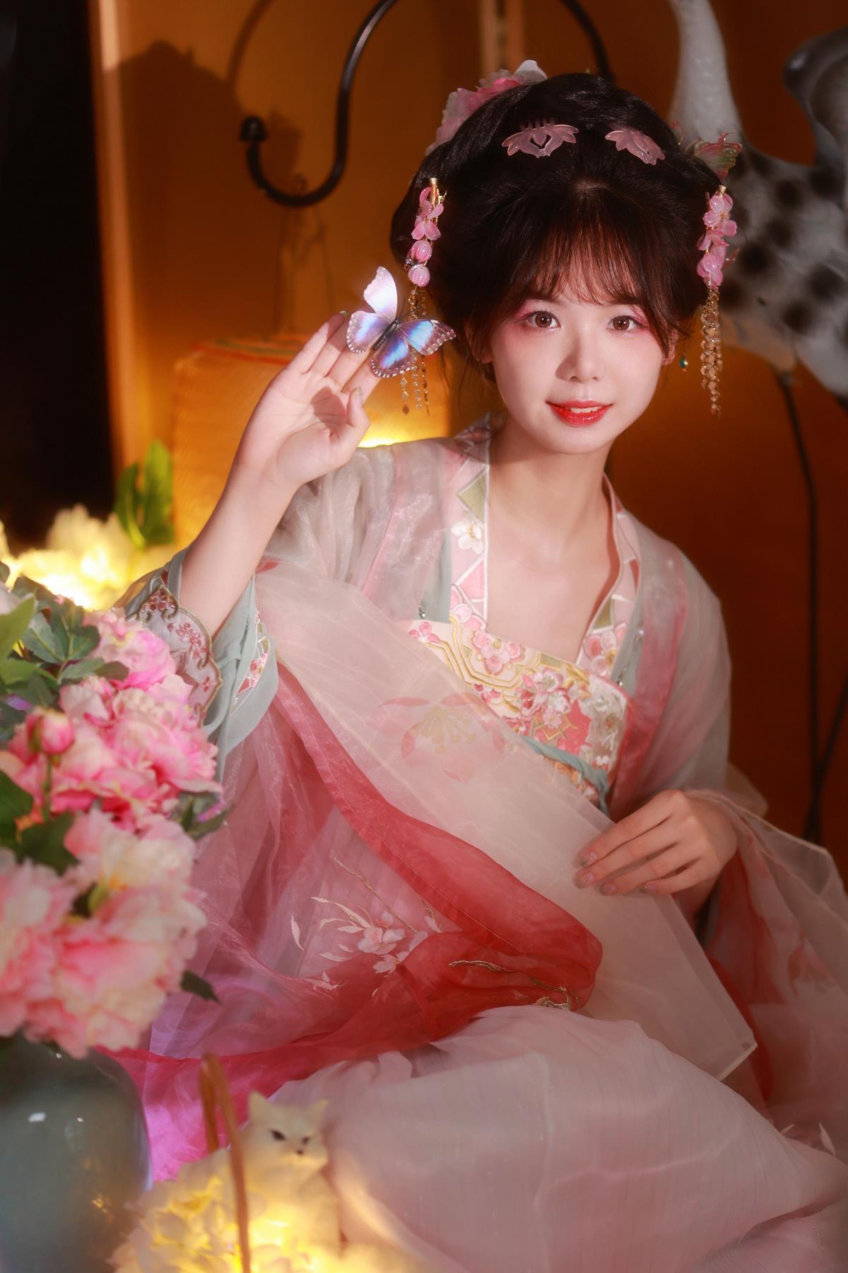 小公主 – 摄影：荷叶叶 – 模特：暮烟色CC-艺语图