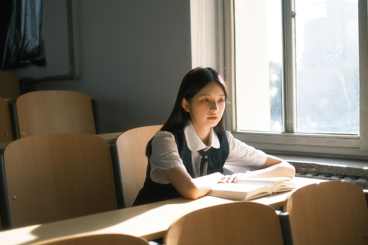 等你下课 - 摄影：Sa娇少女写真馆 - 模特：宿白-艺语图