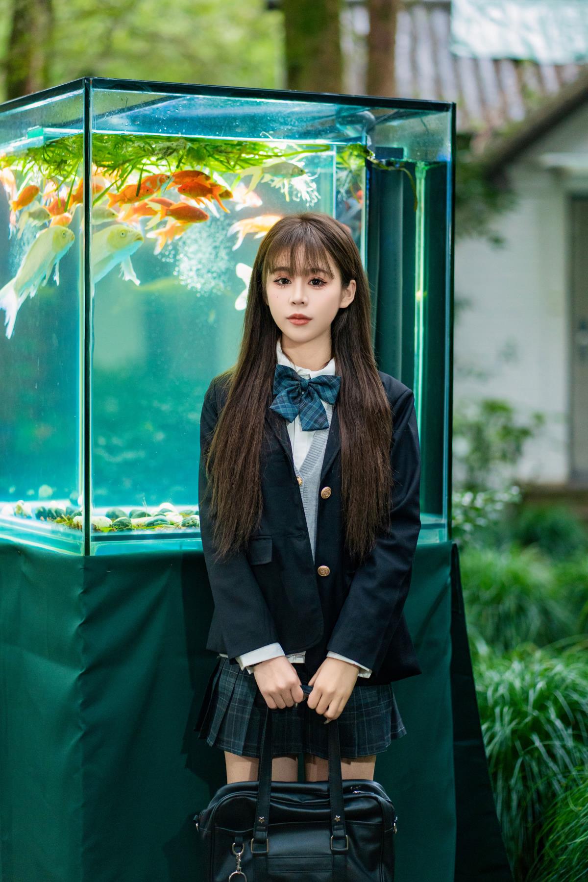 深色jk – 摄影：西夏 – 模特：泡芙小方-艺语图