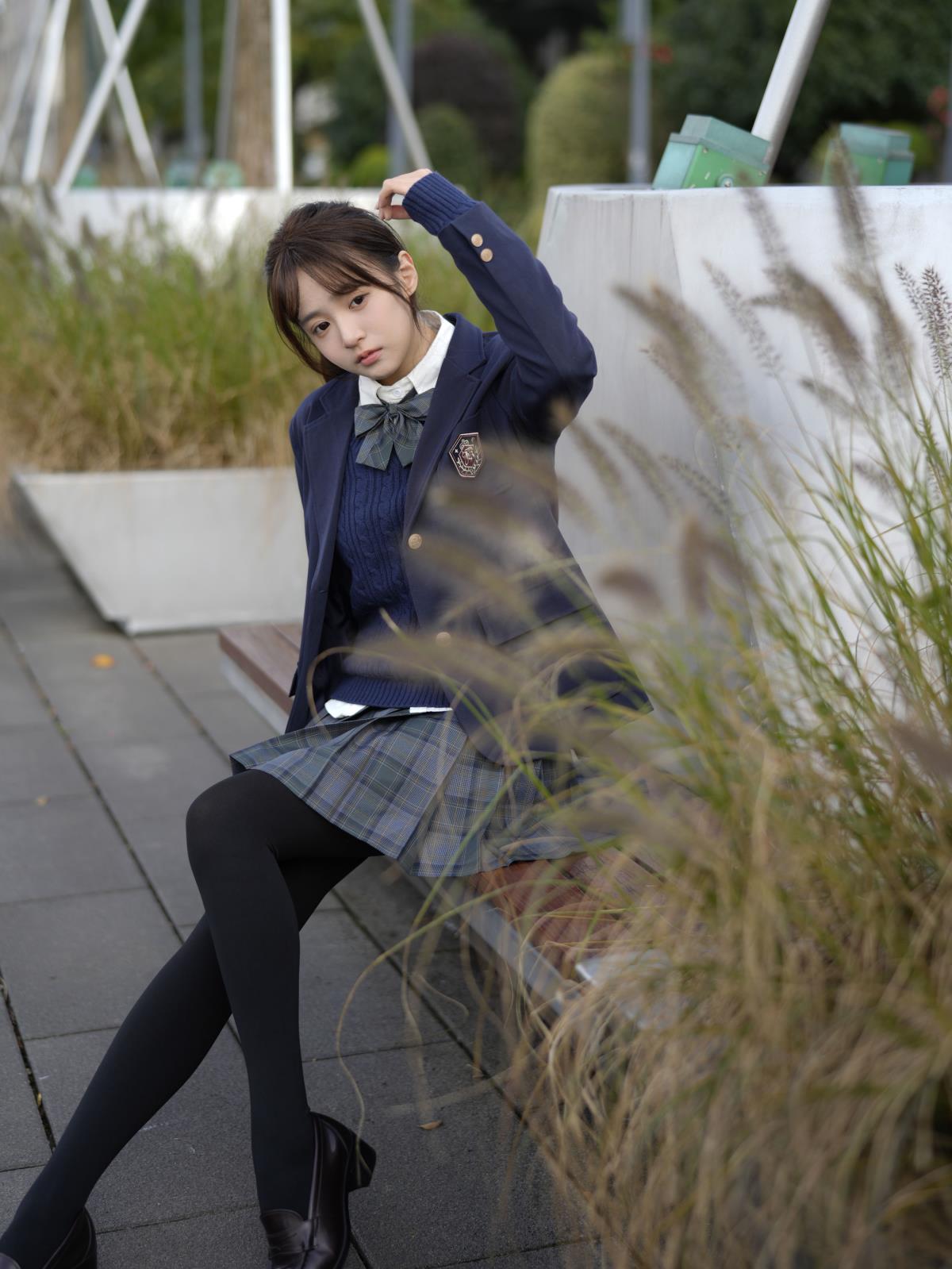 放飞思绪 – 摄影：阿宏 – 模特：小亿-艺语图