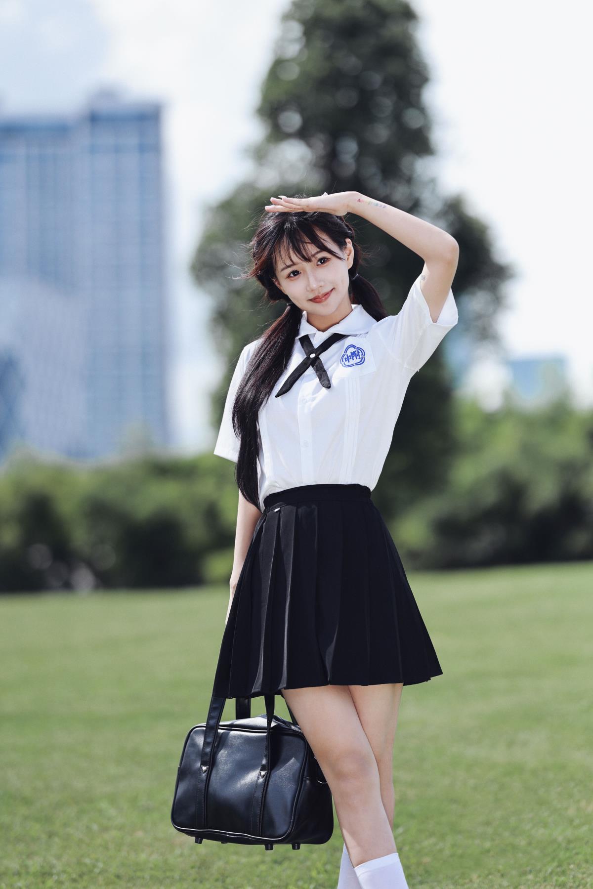 俏皮JK少女 – 摄影：双子恒画摄影 – 模特：甜心小鹿-艺语图