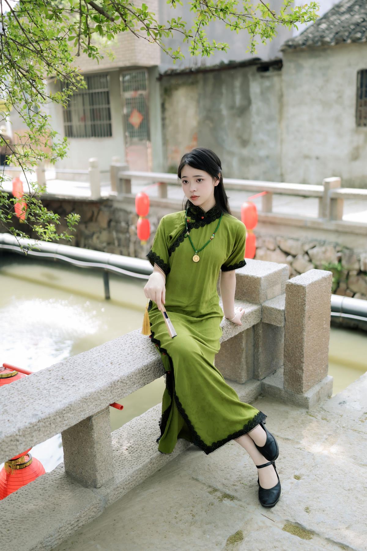 老街 – 摄影：叁玖 – 模特：南烛-艺语图