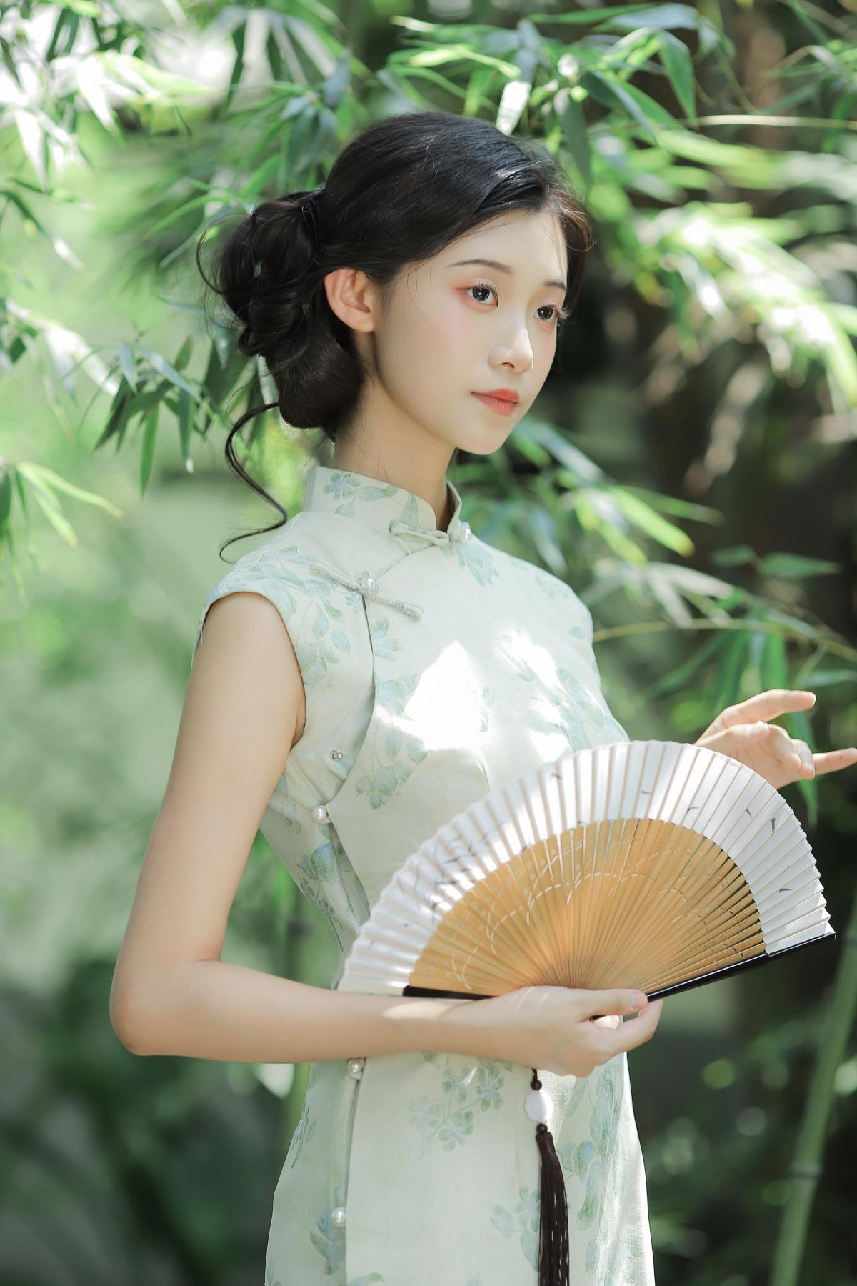 竹影斑驳 - 摄影：薄荷糖 - 模特：一口烧麦-艺语图