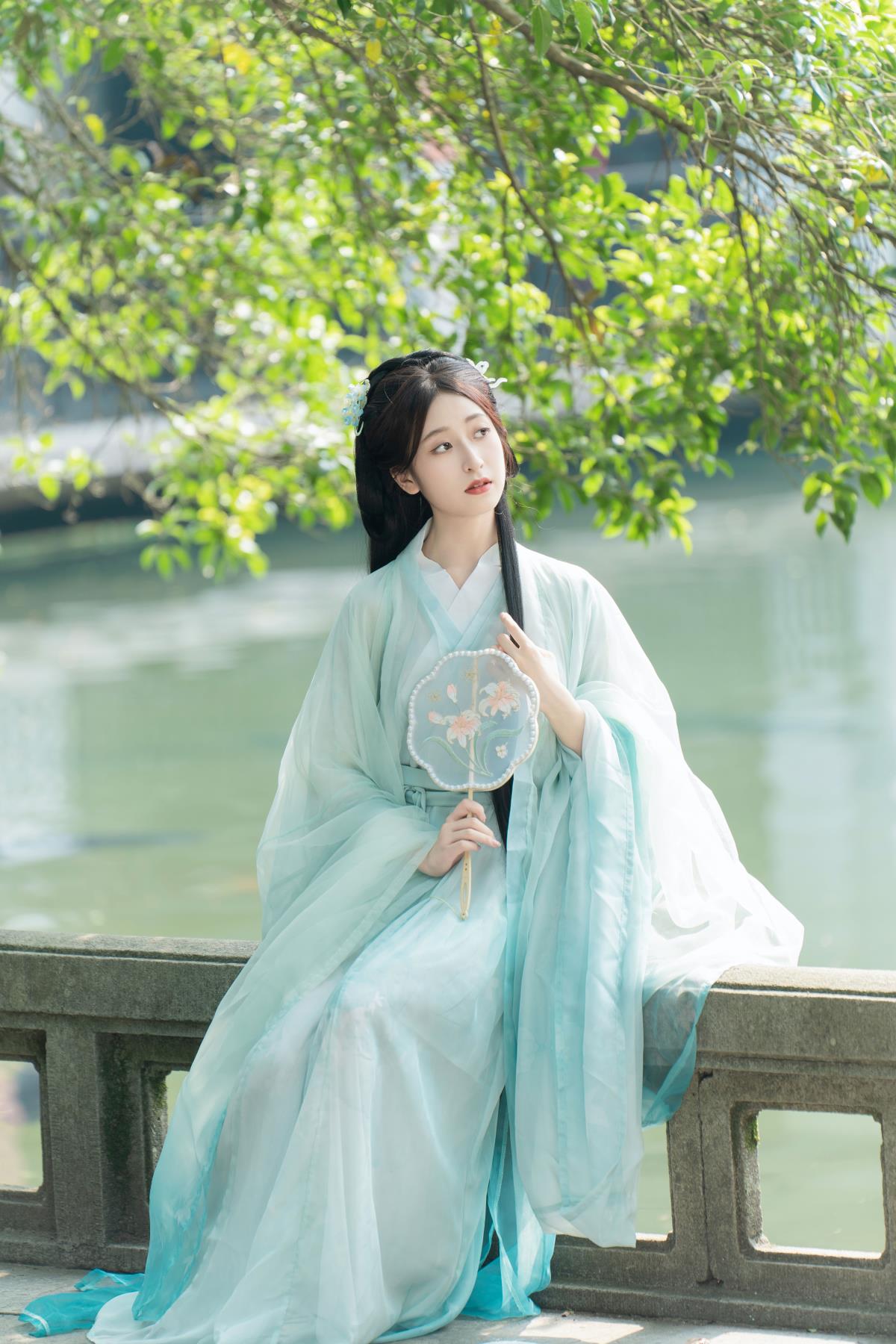 清冷如诗 – 摄影：西夏 – 模特：小何-艺语图