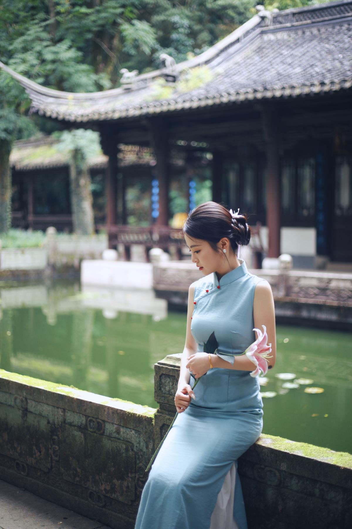 越王台旗袍新中式 - 摄影：摄影师鹤白 - 模特：小蓝-艺语图