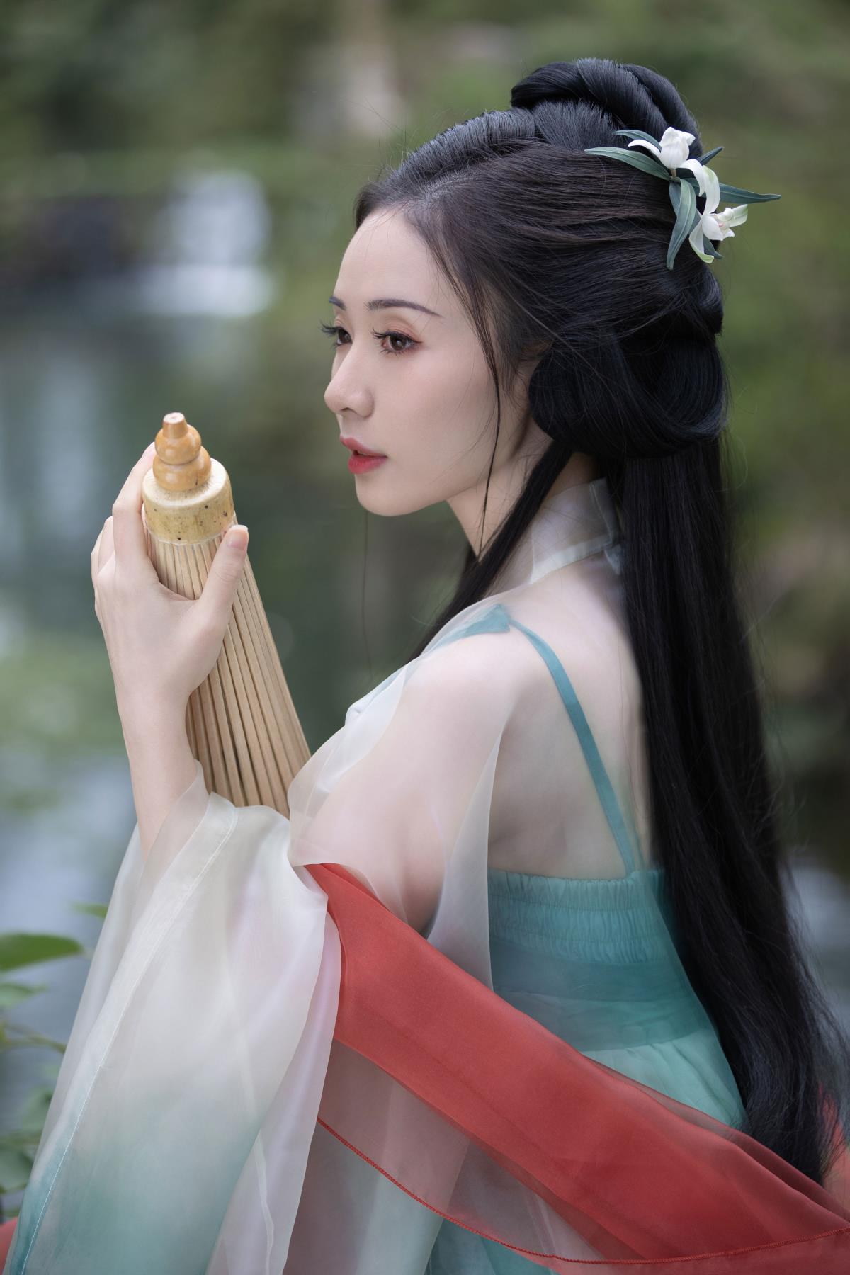 泛舟人 - 摄影：沉诗思 - 模特：疏影-艺语图