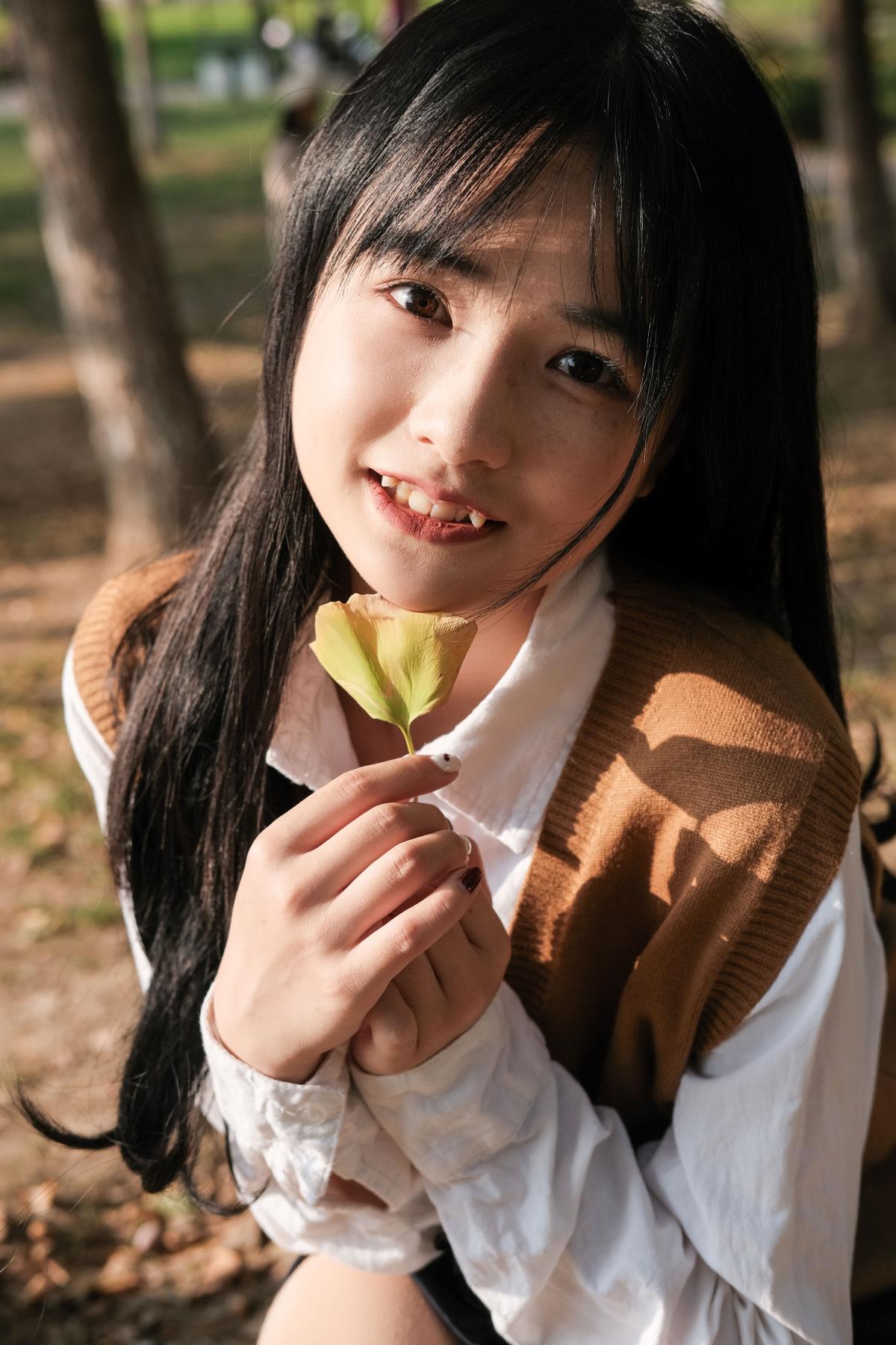 秋游进行时 – 摄影：LLL_Lia_ – 模特：小怡妹妹cute-艺语图