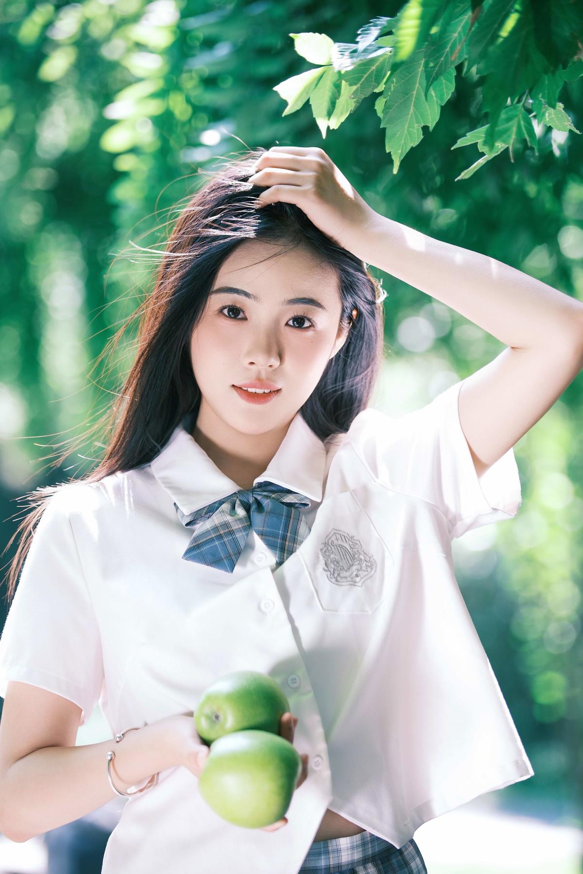 青苹果的味道 - 摄影：摄影师白白 - 模特：爱吃辣条的小新-艺语图