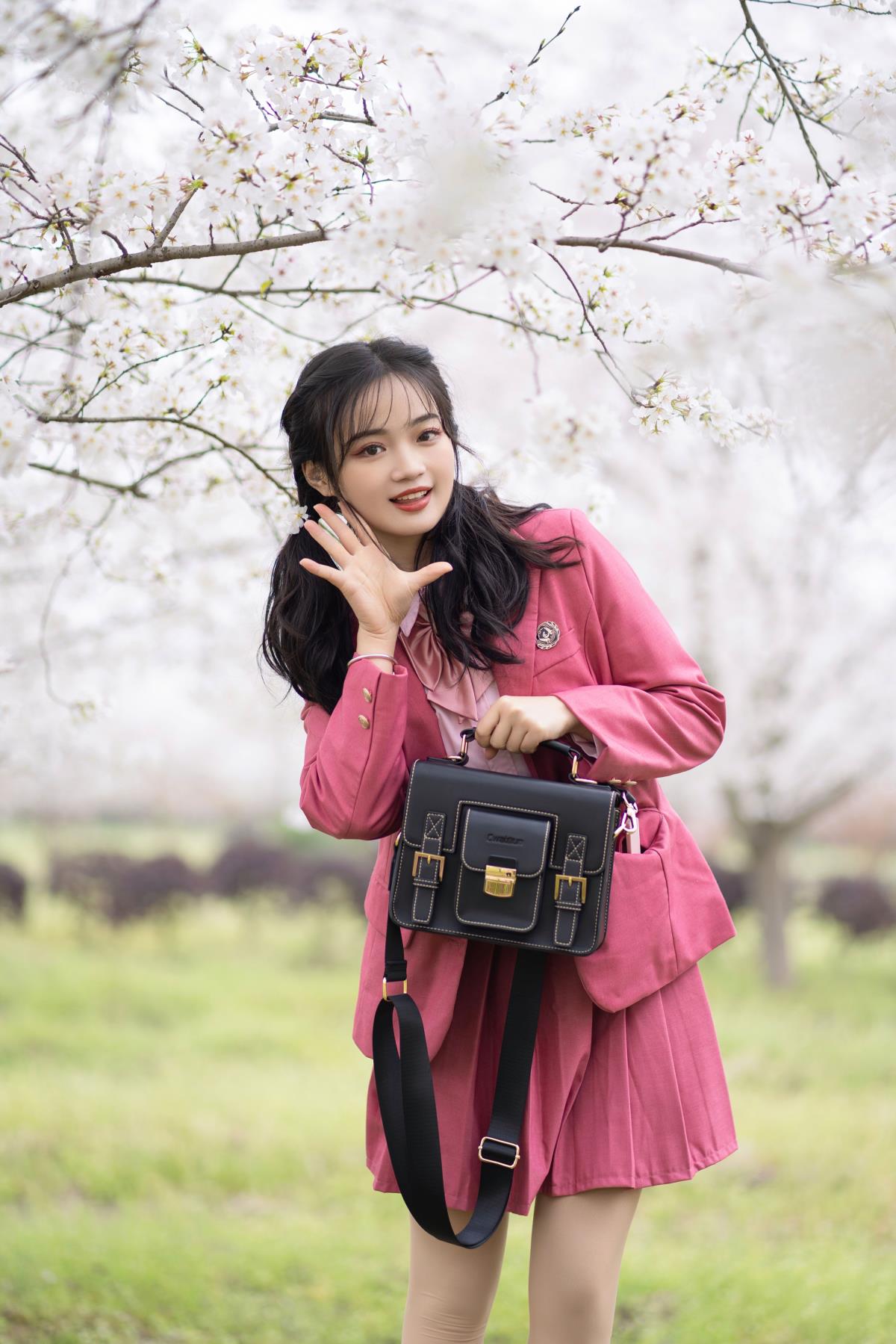 樱花树下 – 摄影：西夏 – 模特：小欧O-艺语图