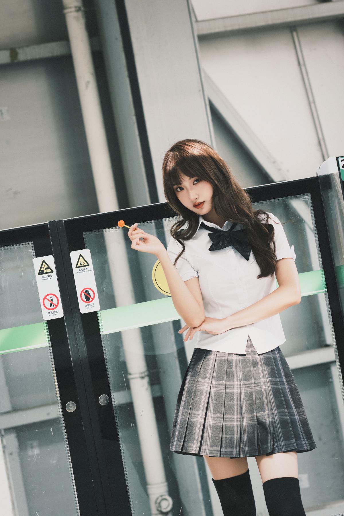 jk御姐 - 摄影：武庚 - 模特：陈年小九-艺语图