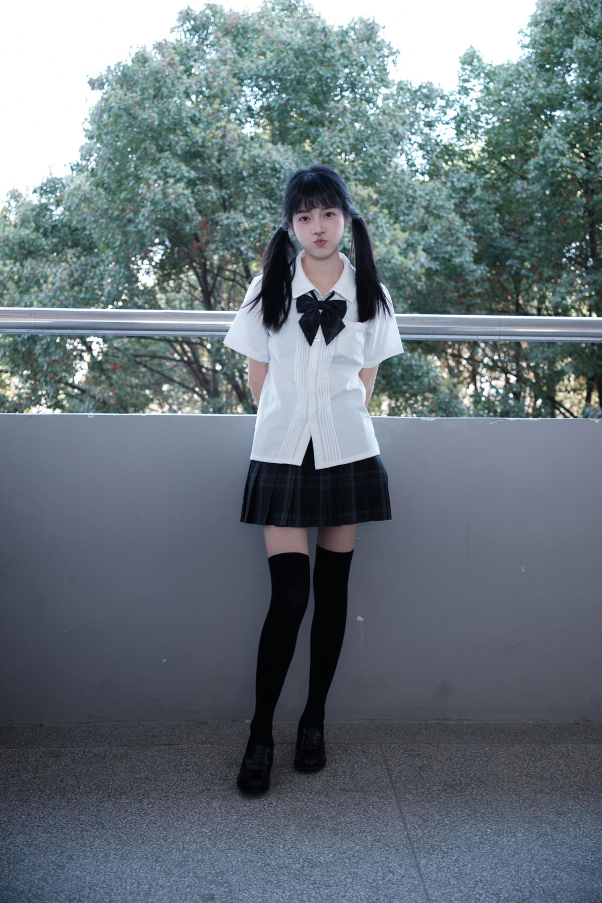 樱花教室 – 摄影：武庚 – 模特：小松麻奈-艺语图