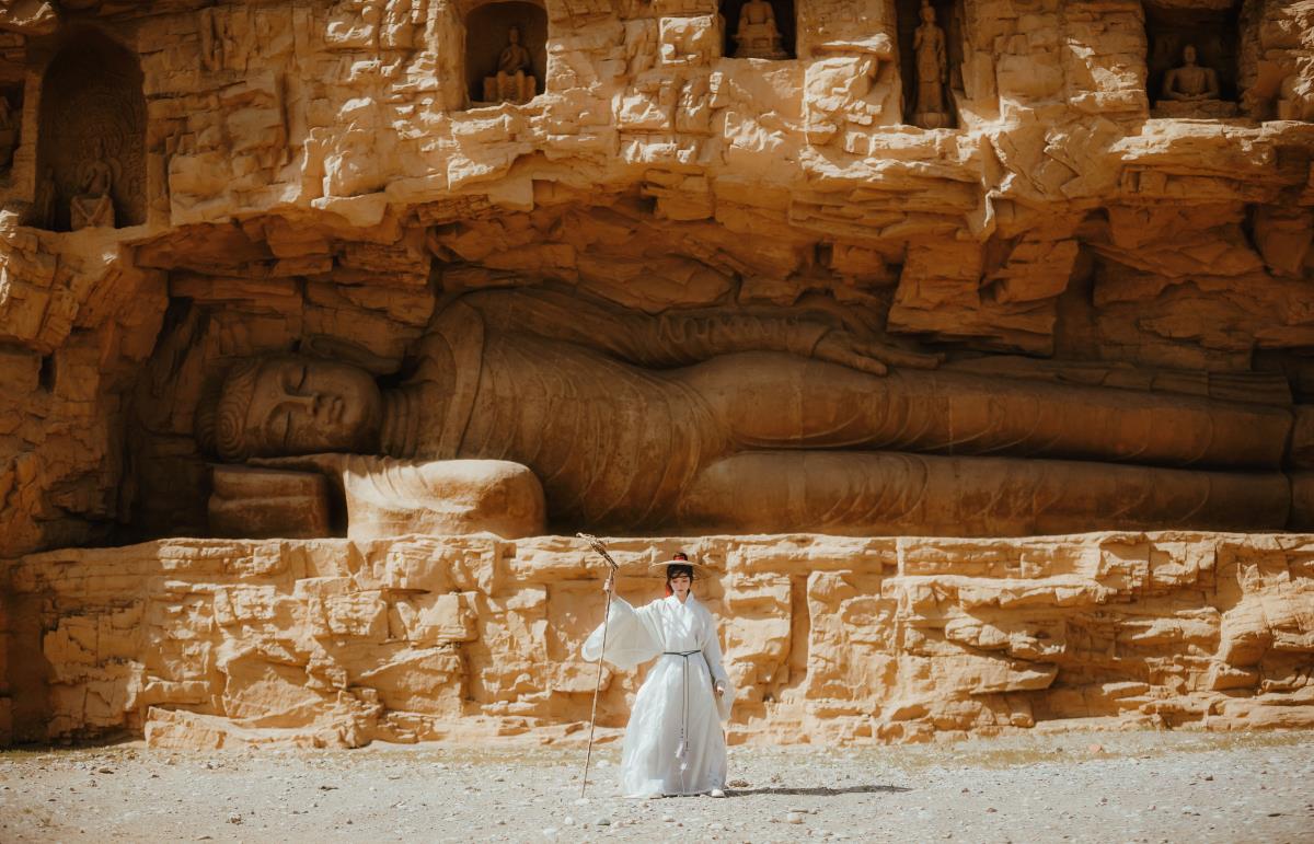 渡 – 摄影：万锦其 – 模特：徐十七嘛-艺语图