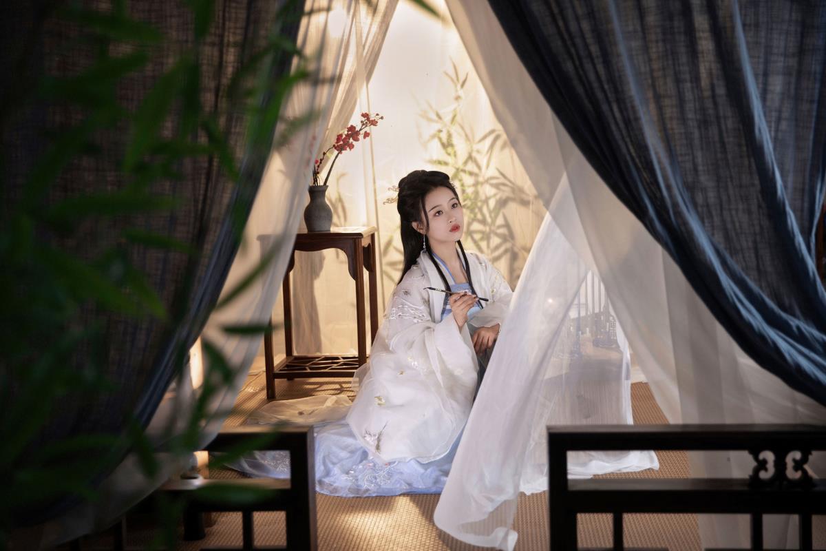 云知盈 – 摄影：米木兮 – 模特：绾棠-艺语图