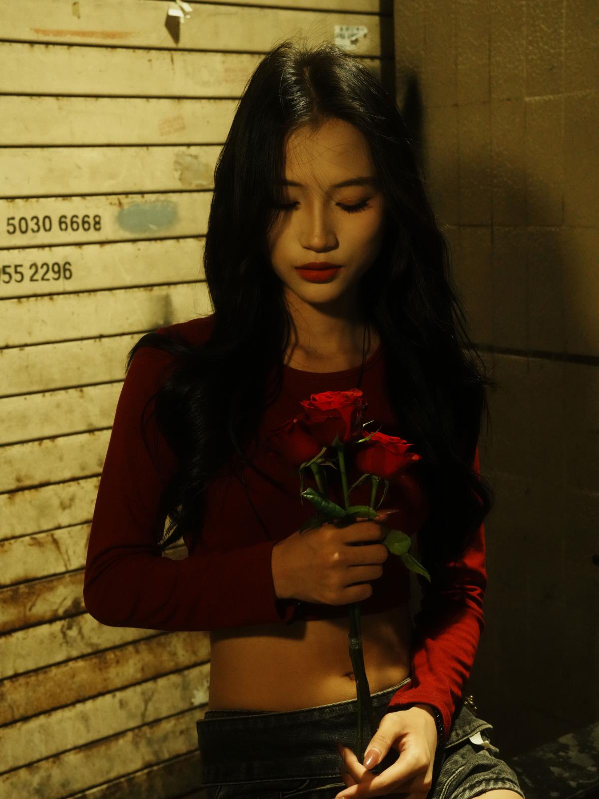 红艳玫瑰|复古港风 – 摄影：摄影师杨小简 – 模特：LL-艺语图