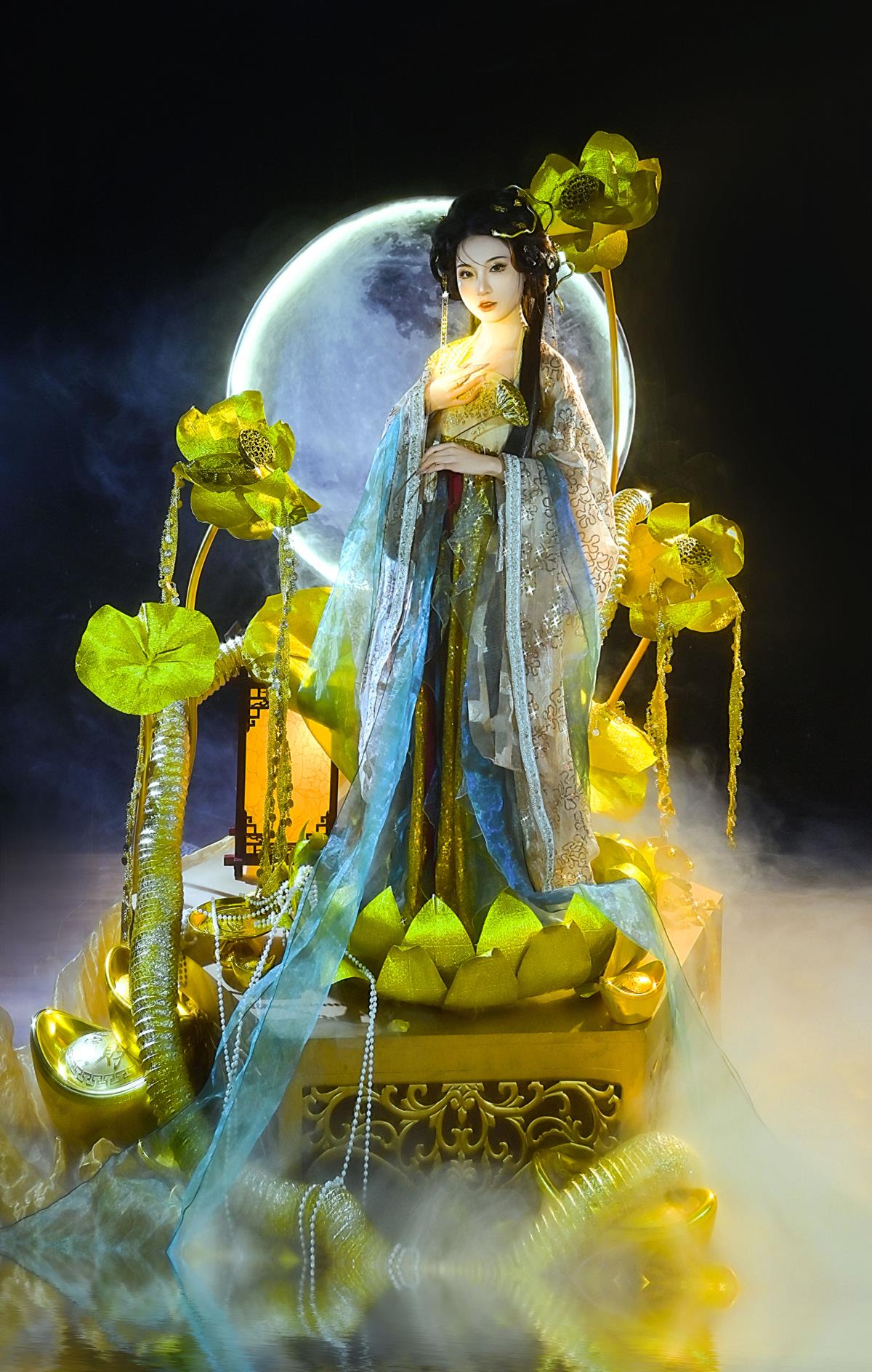 蛇缠金莲 - 摄影：梁知晴 - 模特：你的三三-艺语图