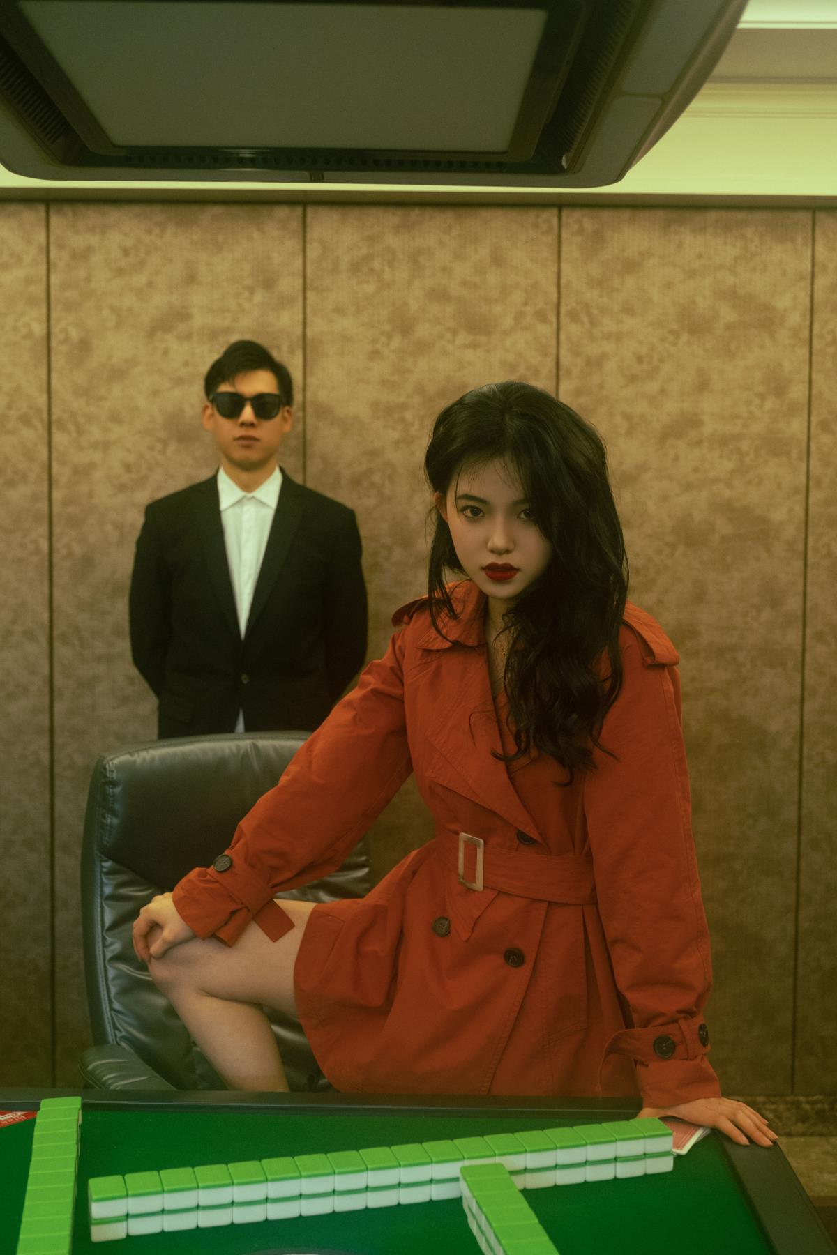 港风叼牌复古 – 摄影：摄影师果冻 – 模特：露露-艺语图