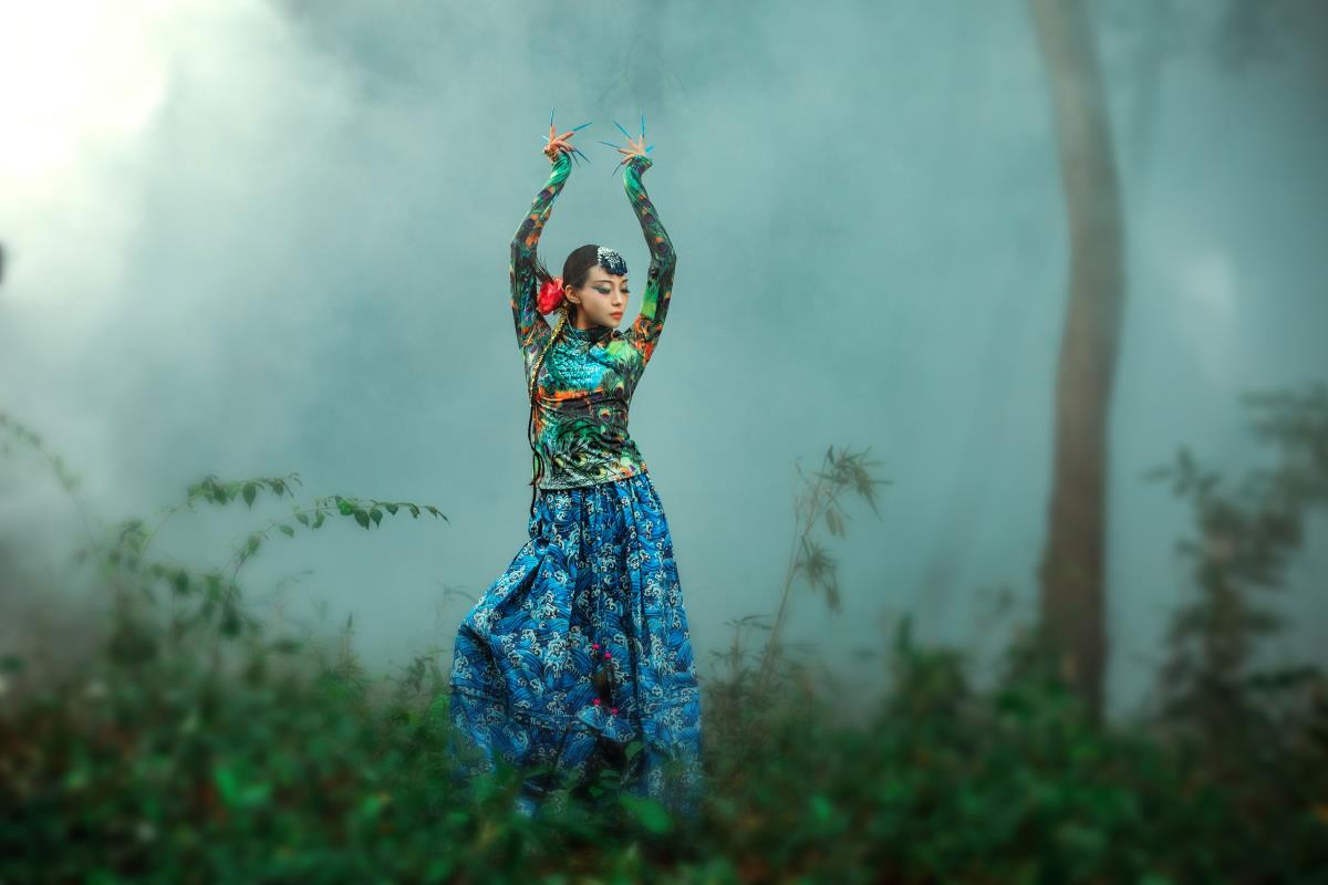 孔雀林 - 摄影：龍叔 - 模特：雨萧-艺语图
