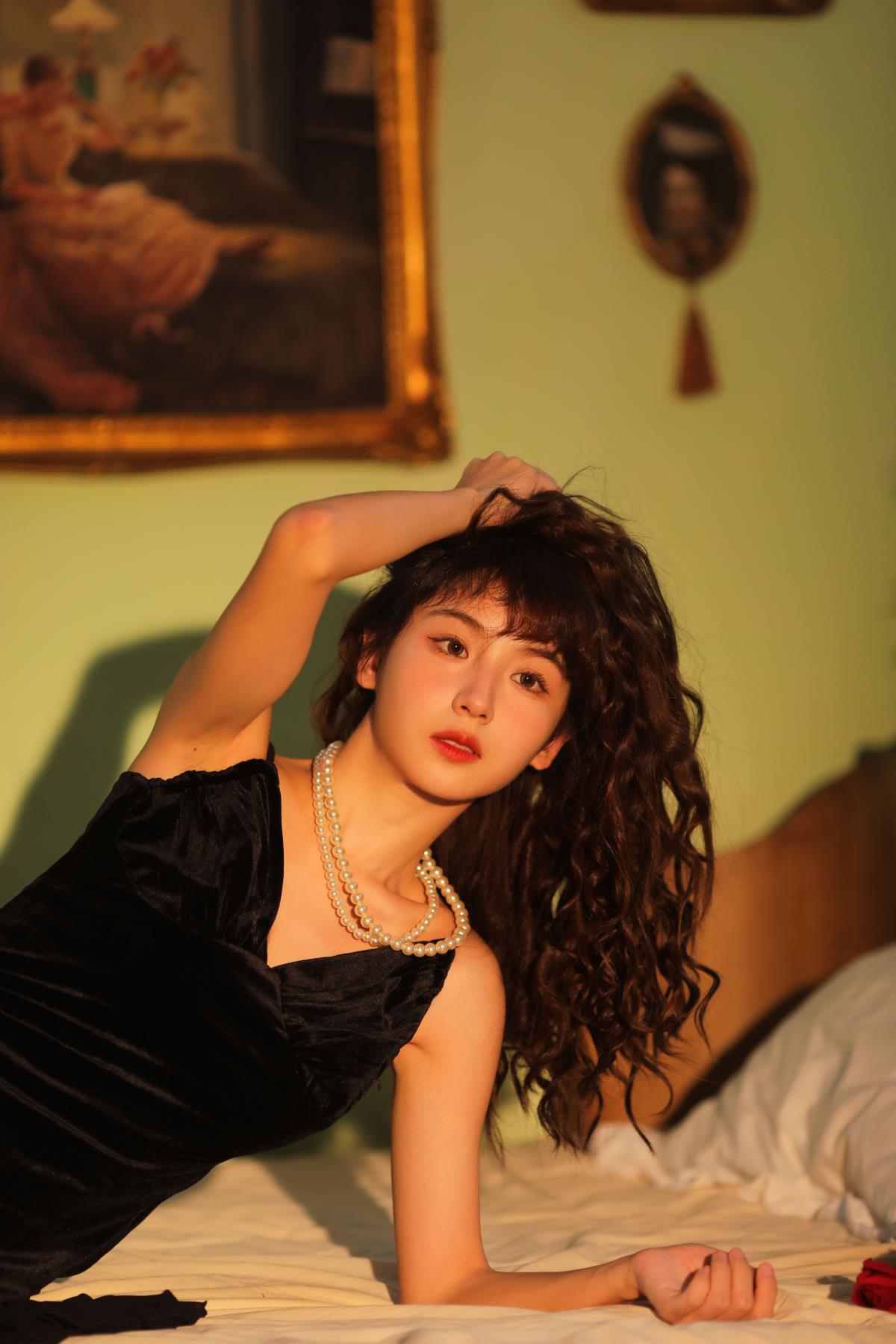 黑色神秘 - 摄影:大燕儿lois - 模特:顾林x-艺语图