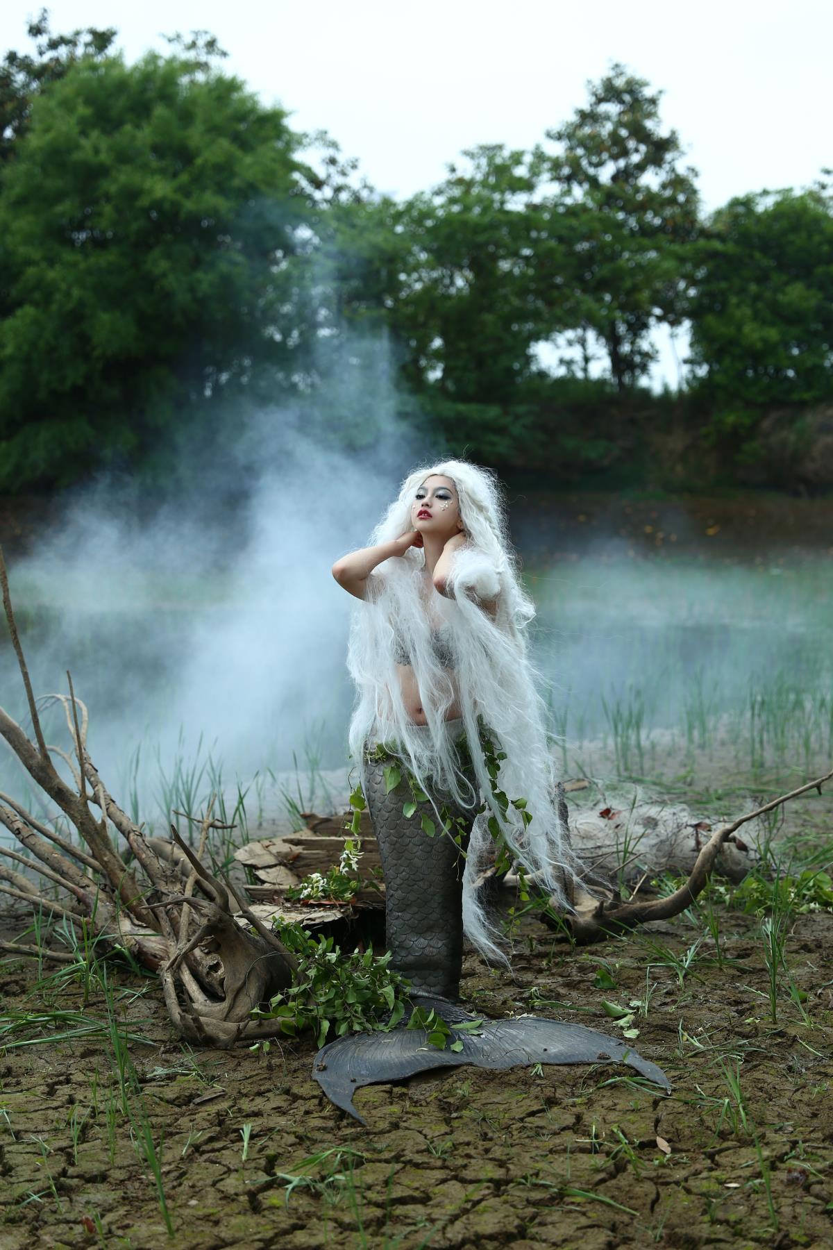 干涸人鱼 - 摄影：竹间 - 模特：kilonova甜腻天意-艺语图