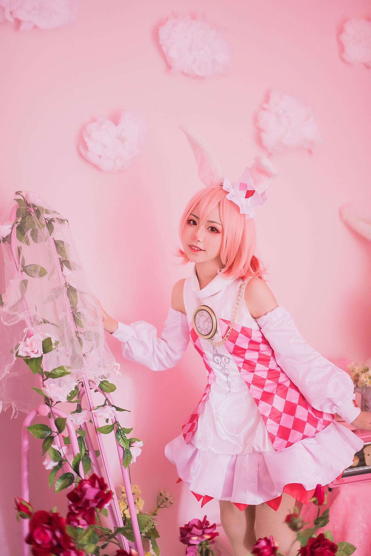 揣着怀表的兔子 - 摄影：喵喵思维没逻辑 - 模特：w小洋软糖w-艺语图