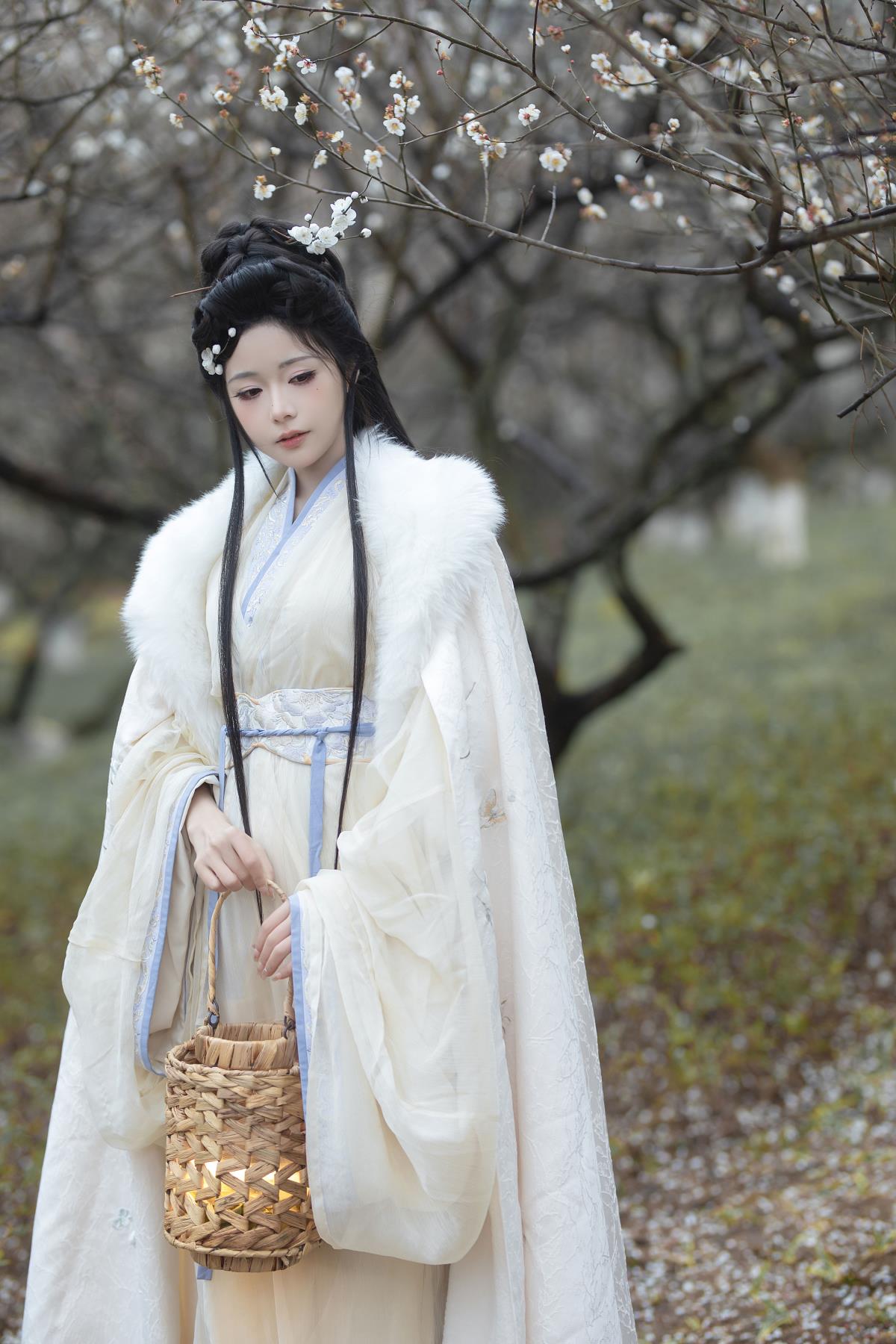 问春 - 摄影：花间 - 模特：云云的黑眼圈儿