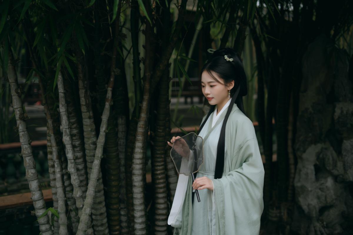 人间忽晚，山河以秋。 – 摄影：破晓X – 模特：钻石-艺语图