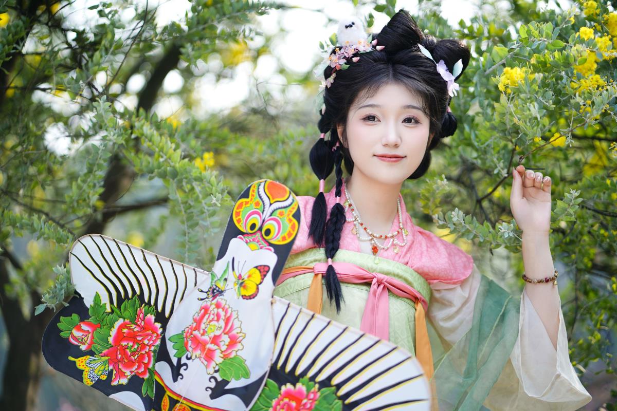 合欢花开 - 摄影：阿南 - 模特：梓榆喝点甜的呀-艺语图