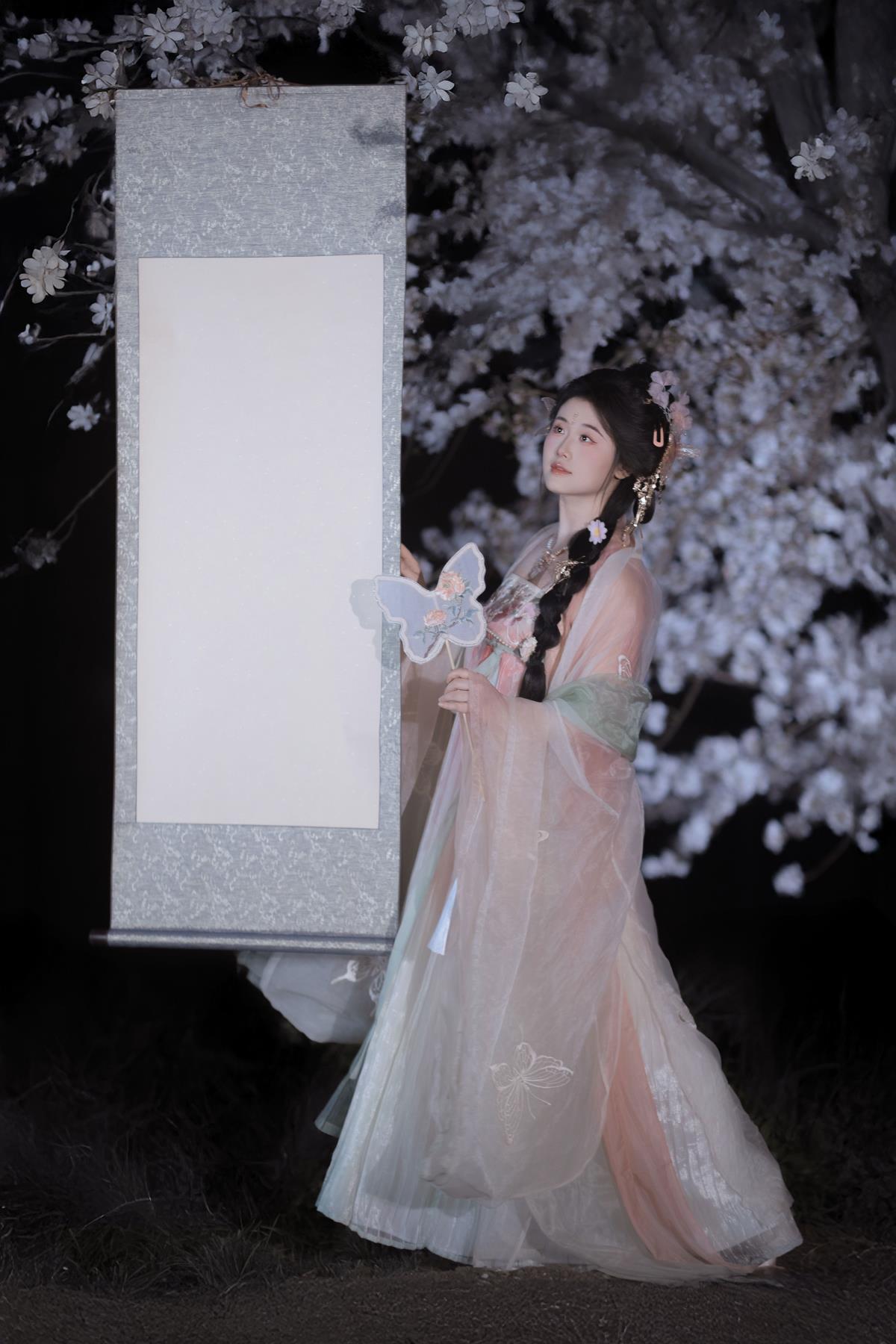 春夜赏樱 - 摄影：若寒Rock - 模特：静若初夏-艺语图