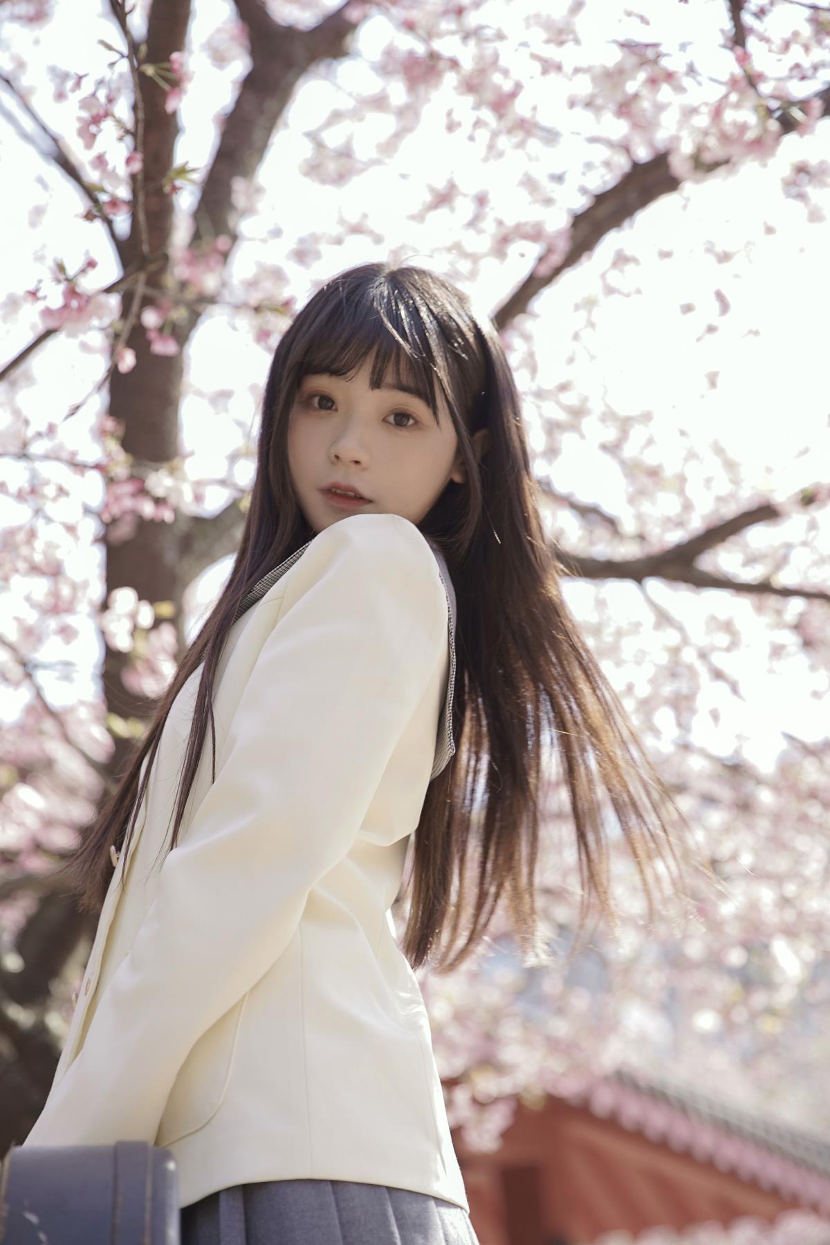 樱花下的少女 - 摄影：花野世酱 - 模特：一只小沁-艺语图