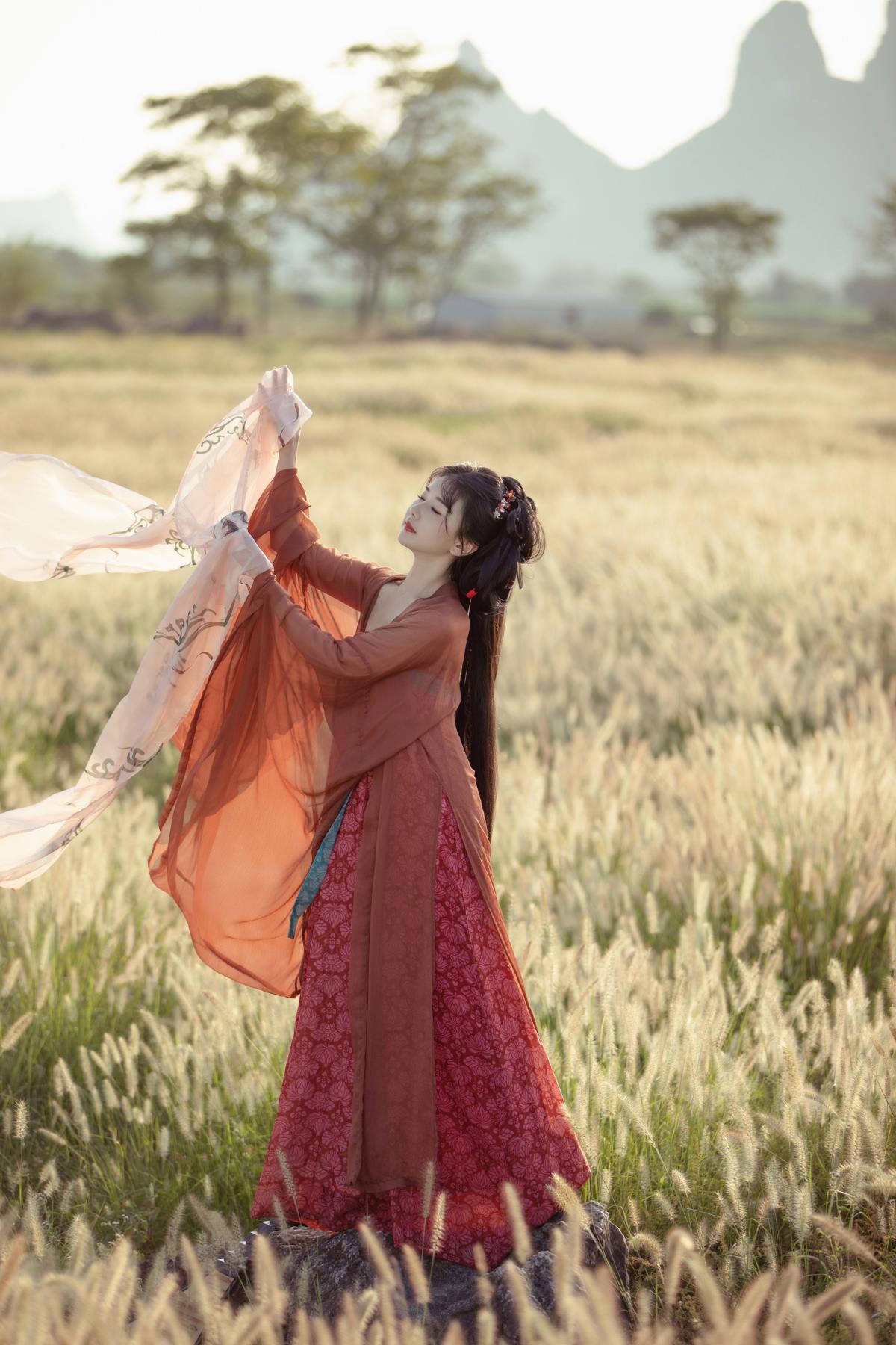 野望 – 摄影：連翹____ – 模特：酸辣湯兒-艺语图