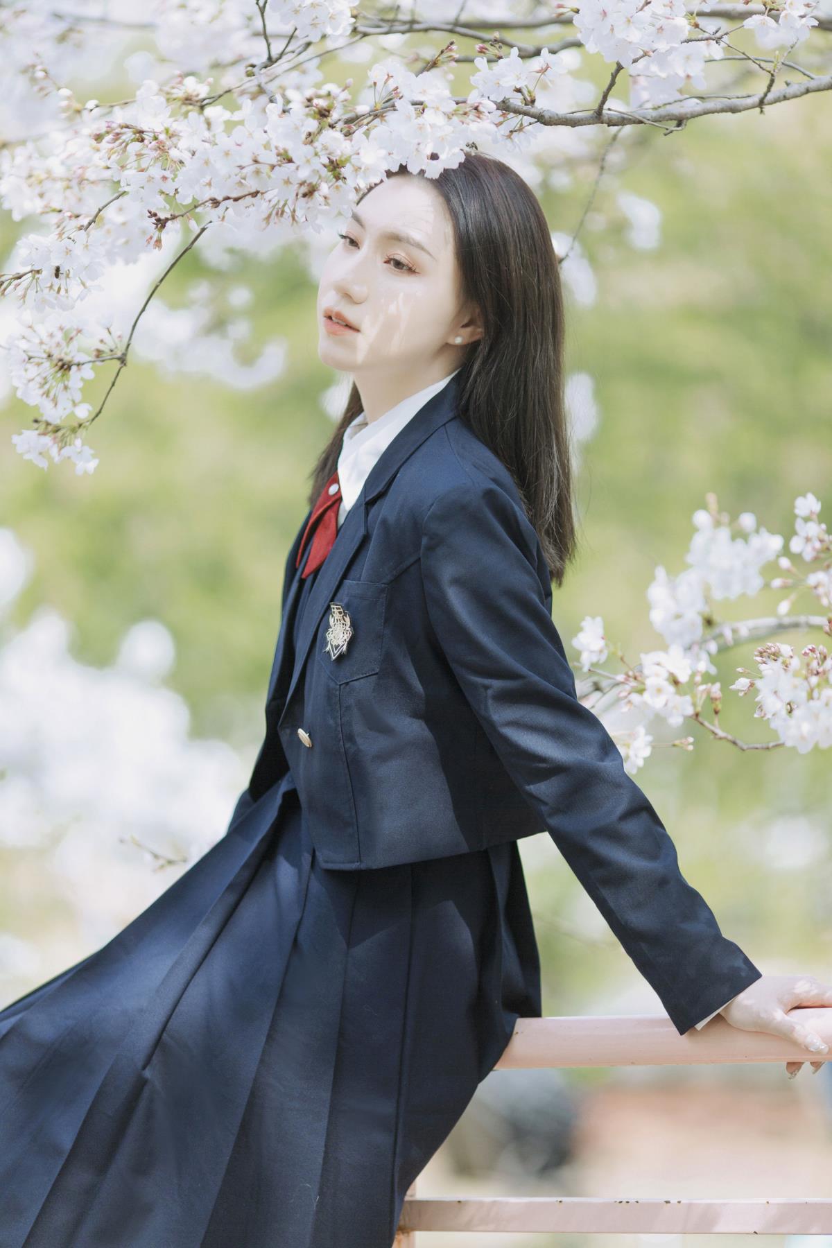 白日梦 – 摄影：春和陆梨 – 模特：七七四十九-艺语图