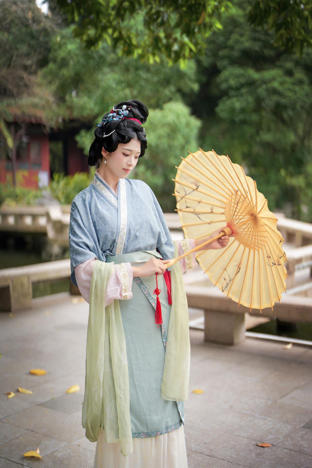 古风人像拍摄-小倩 - 摄影：小蜜蜂 - 模特：走丢的-小倩-艺语图