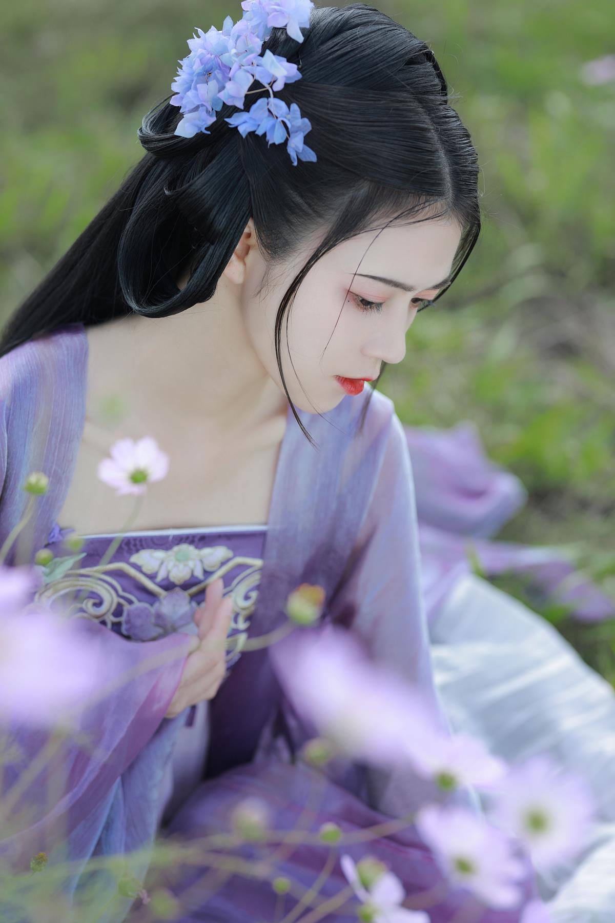 春风拂槛露华浓 – 摄影：阿录- – 模特：吾岁岁-艺语图