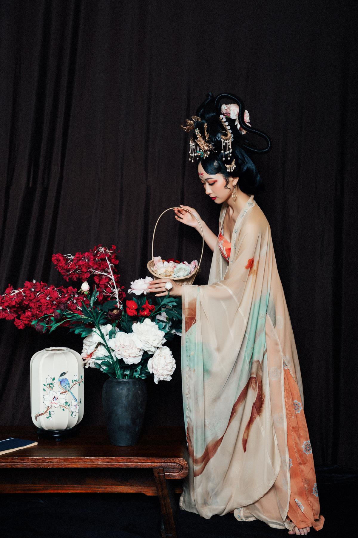 富贵花 - 摄影:破晓X - 模特:年年(有鱼版)-艺语图