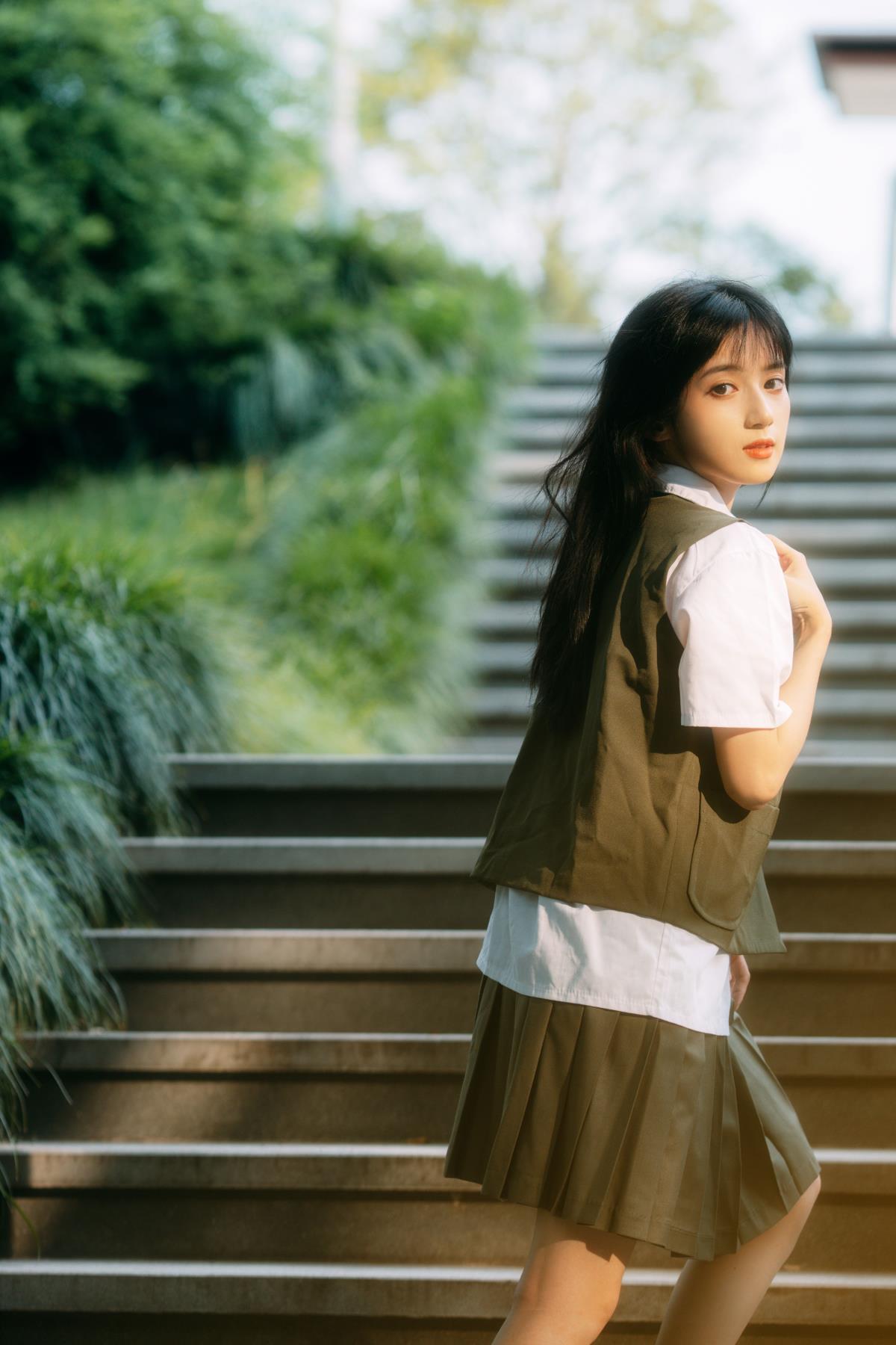 绿色心情 - 摄影：芥茉 - 模特：月半了吧-艺语图