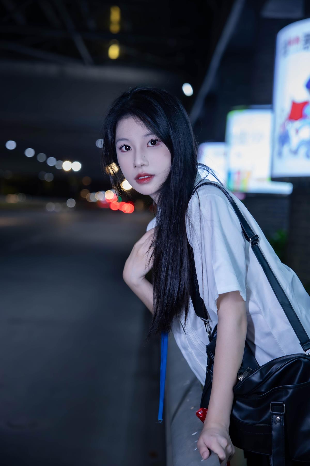 夜晚清冷感 - 摄影：Deimo - 模特：湉懒懒.-艺语图