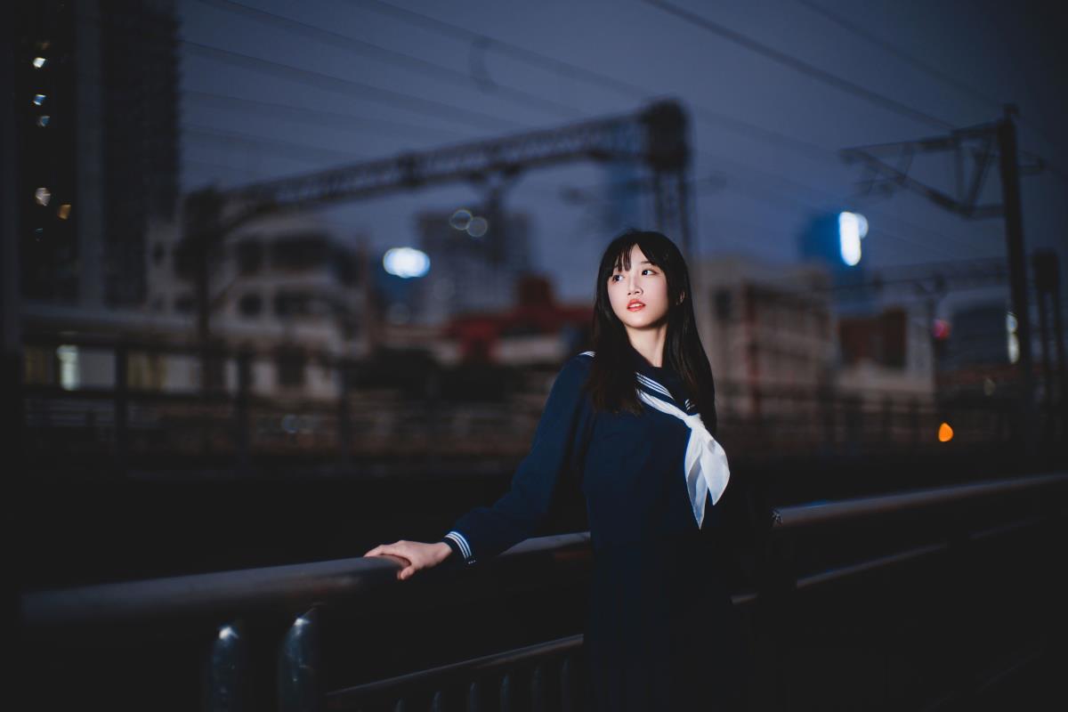 夜路 – 摄影：西瓜呆毛汪 – 模特：小鹿桃i-艺语图