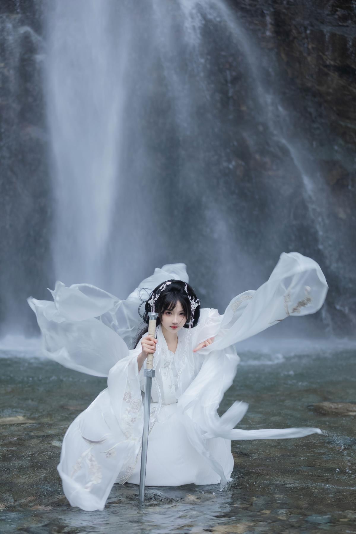 一剑破长空 - 摄影:子小浔 - 模特:绮罗生的小苏苏-艺语图