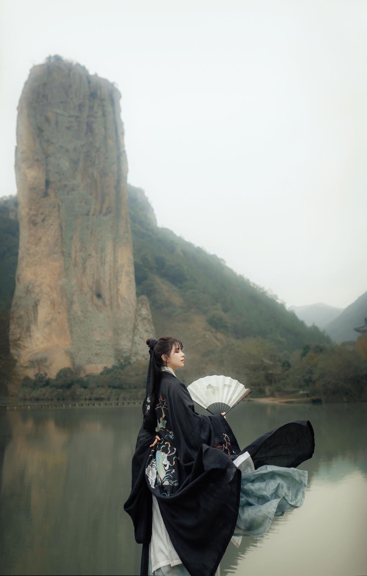 逍遥行 – 摄影：万锦其 – 模特：公子不坏-艺语图