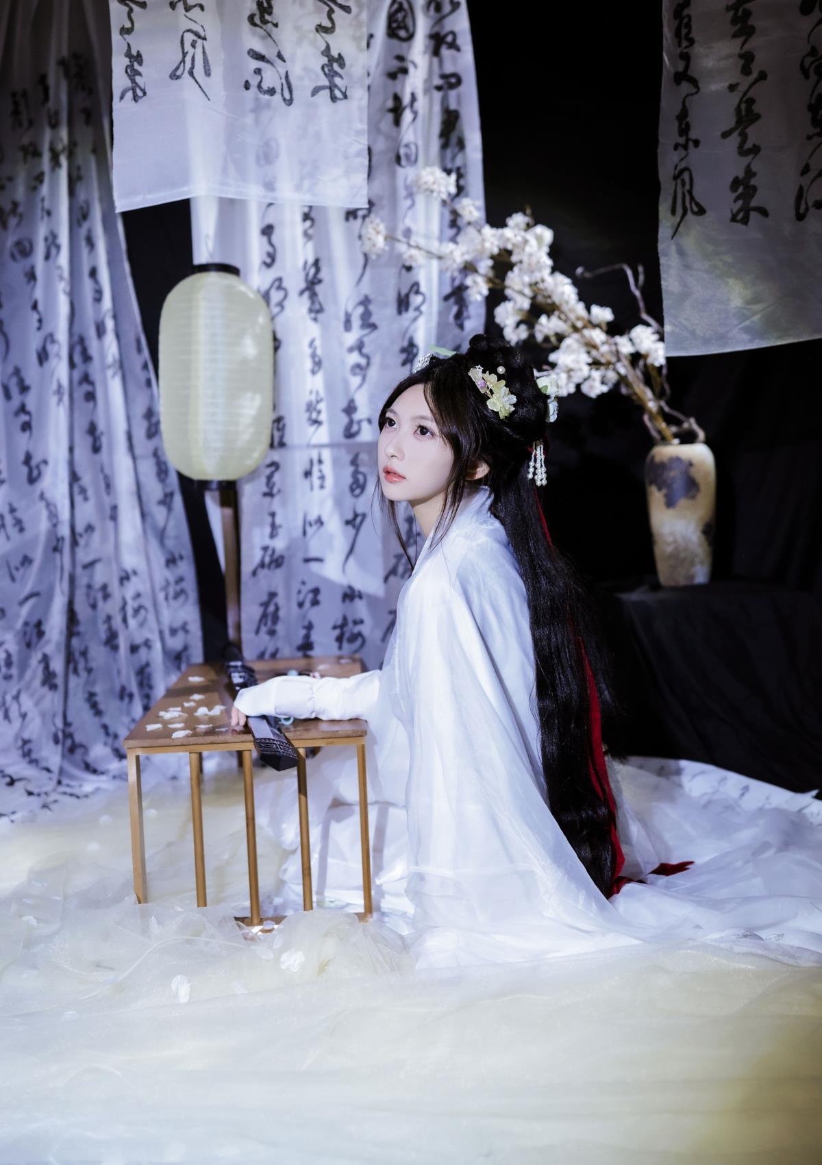 梨花 – 摄影：叁玖 – 模特：盖盖-艺语图