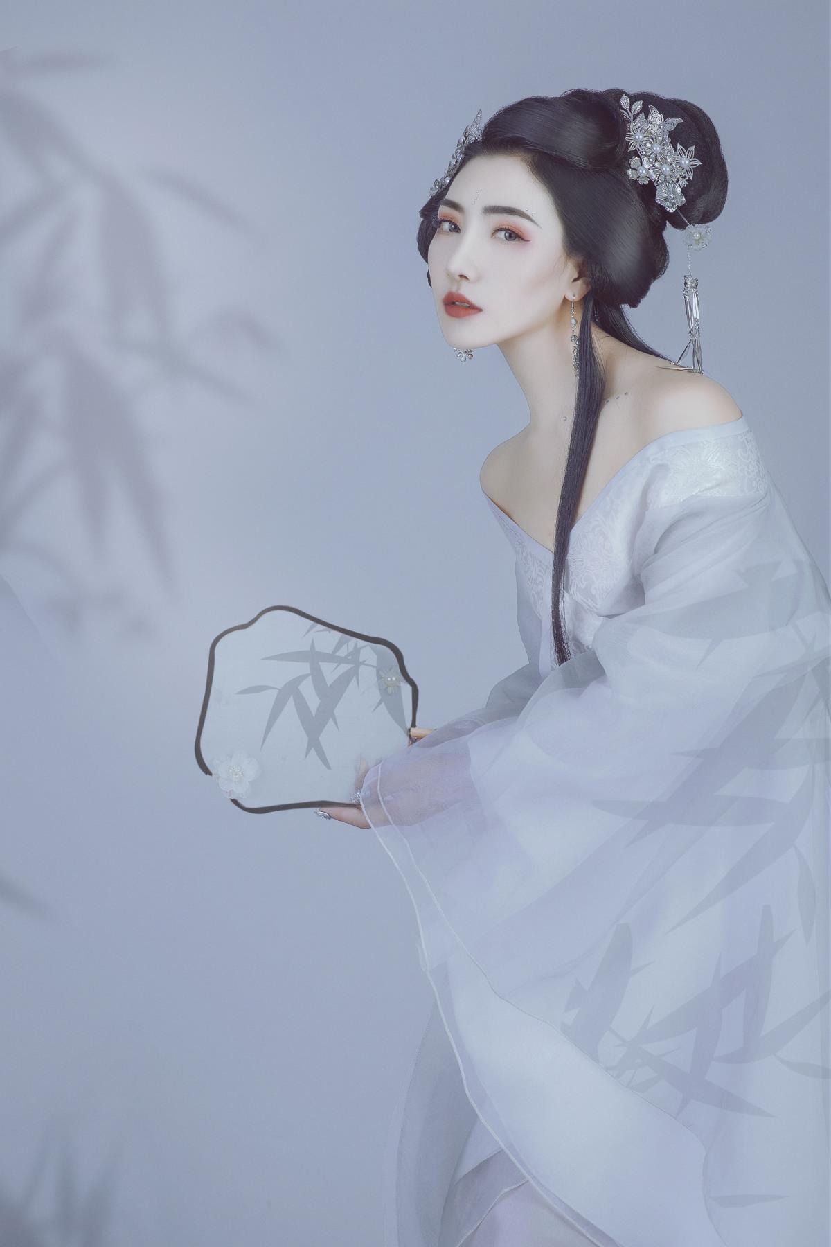 清月盈 - 摄影:@鹏叔 - 模特:唯宝-艺语图