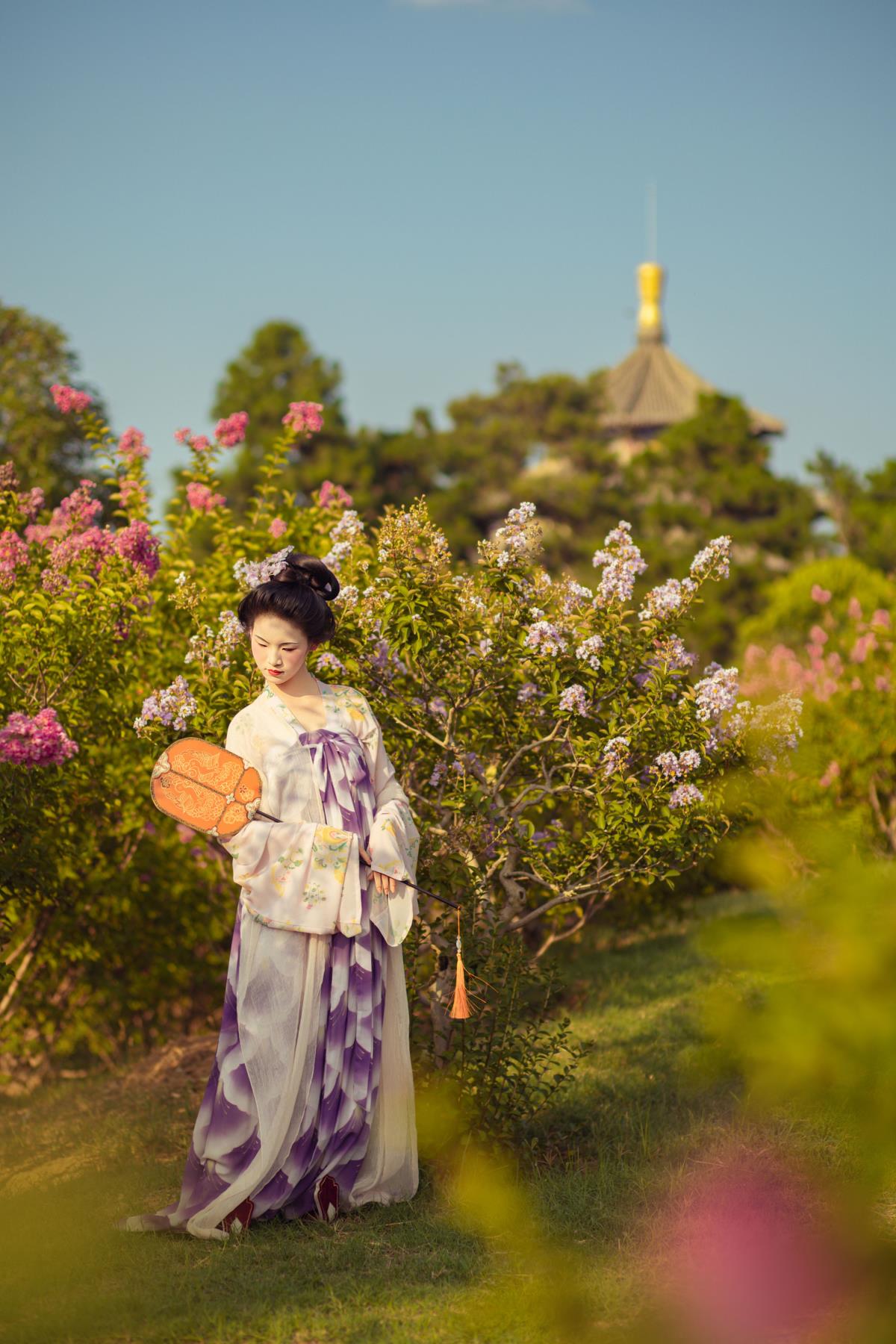 中晚唐|照花前后镜,花面交相映 --艺语图