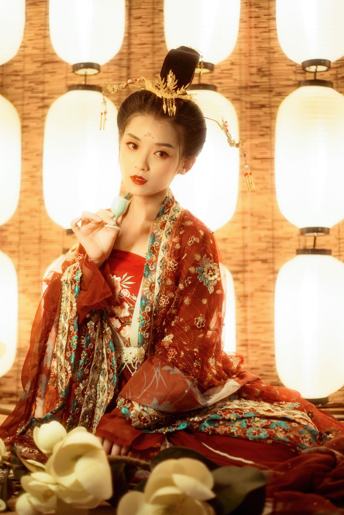 花前醉 - 摄影:温言 - 模特:清沅斋-艺语图